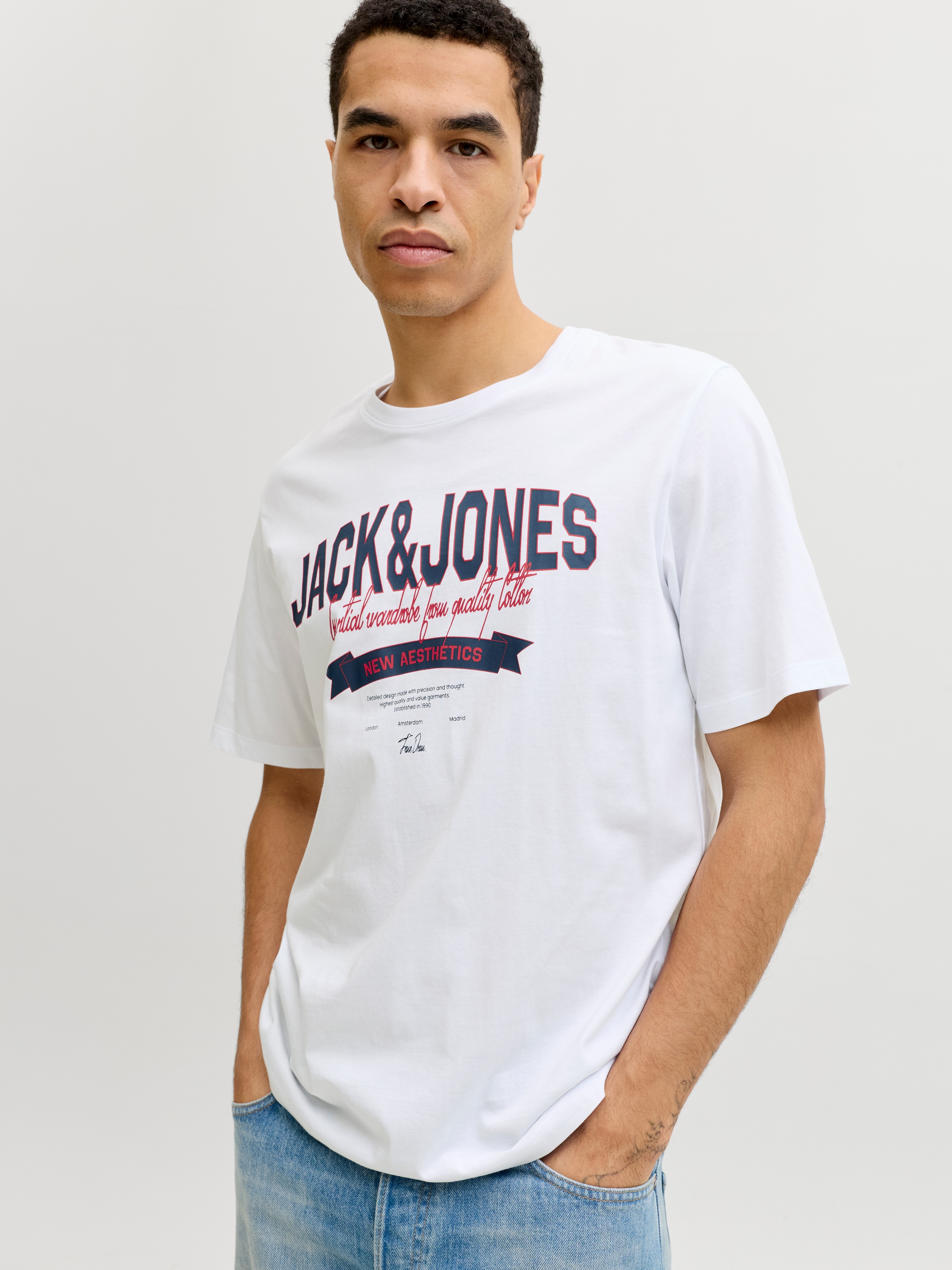 Jack & Jones Rundhalsshirt »JJELOGO TEE SS O-NECK 2 COL SS26 SN« mit Grafikprint