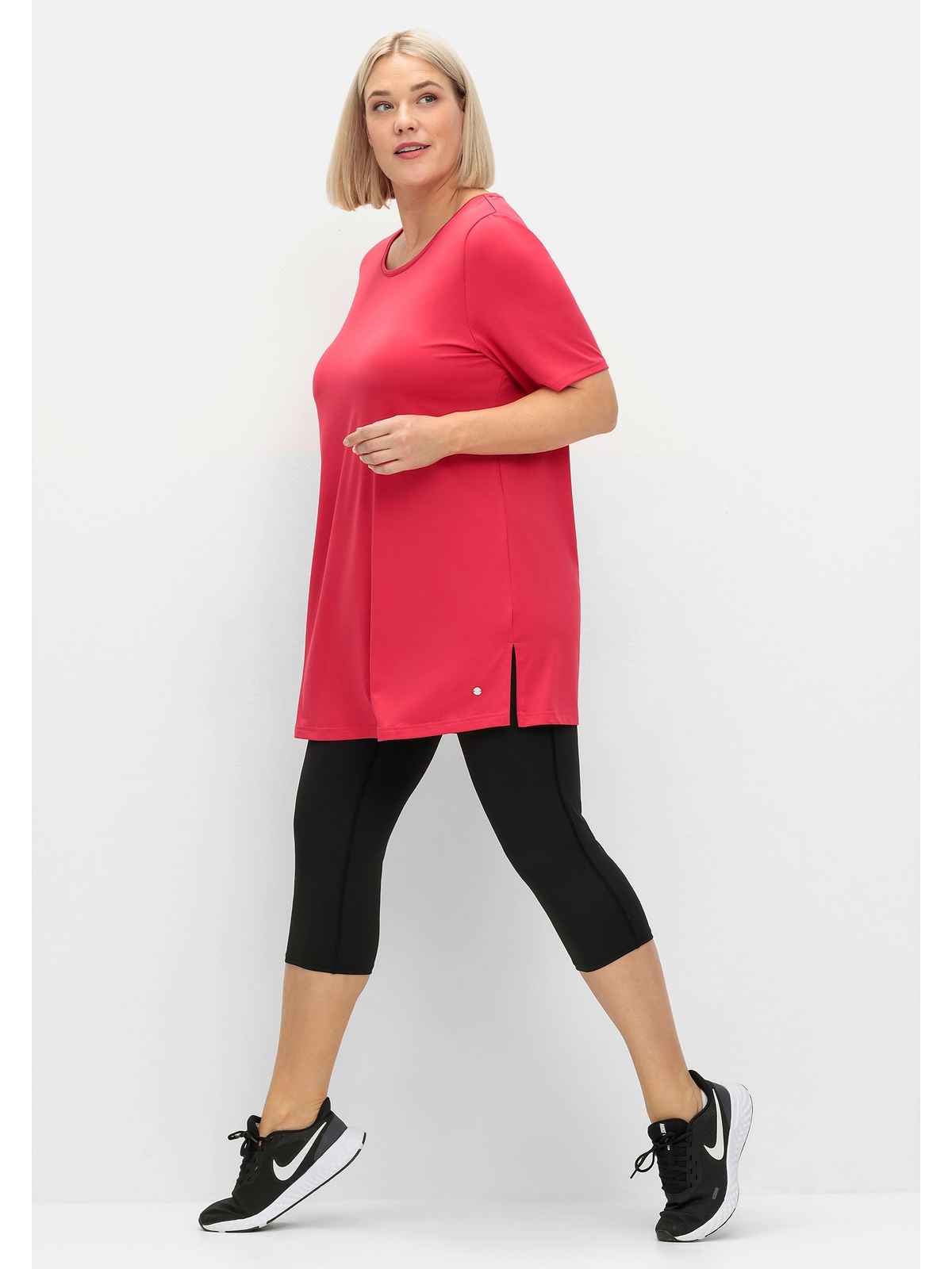Sheego Longshirt »Große Größen«, mit atmungsaktiver, schnelltrocknender Funktion