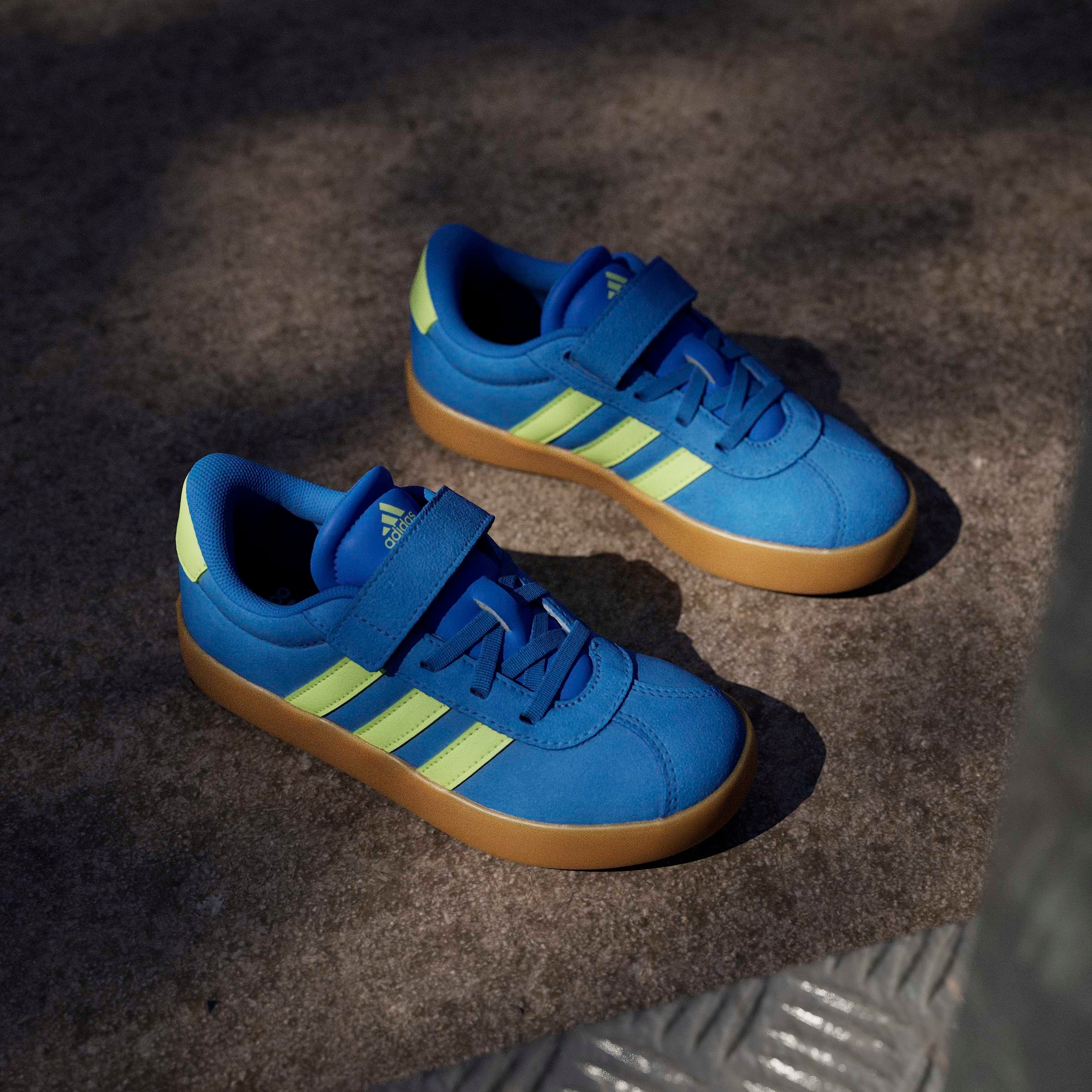 adidas Sportswear Sneaker »VL COURT 3.0«  inspiriert vom Design des adidas samba, für Kinder & Jugendliche