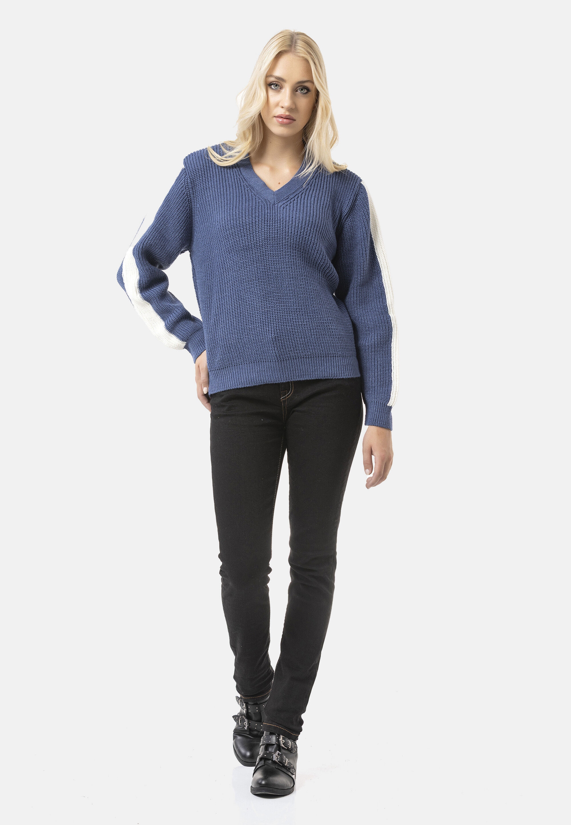 Cipo & Baxx Strickpullover »WP260« 1 mit Streifendetails an den Ärmeln