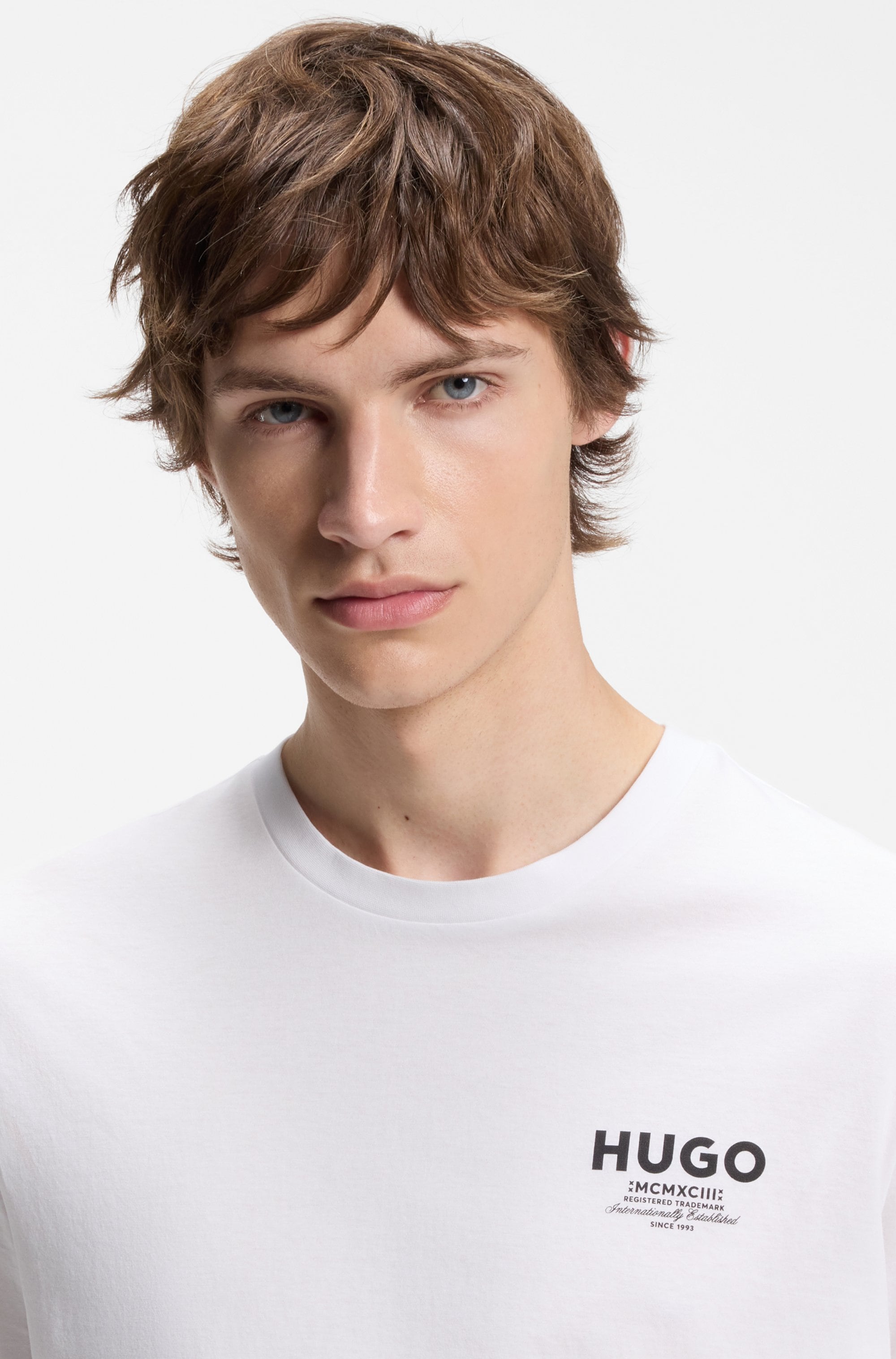 HUGO T-Shirt »Nesptee« Rundhalsausschnitt, Regular Fit, reine Baumwolle