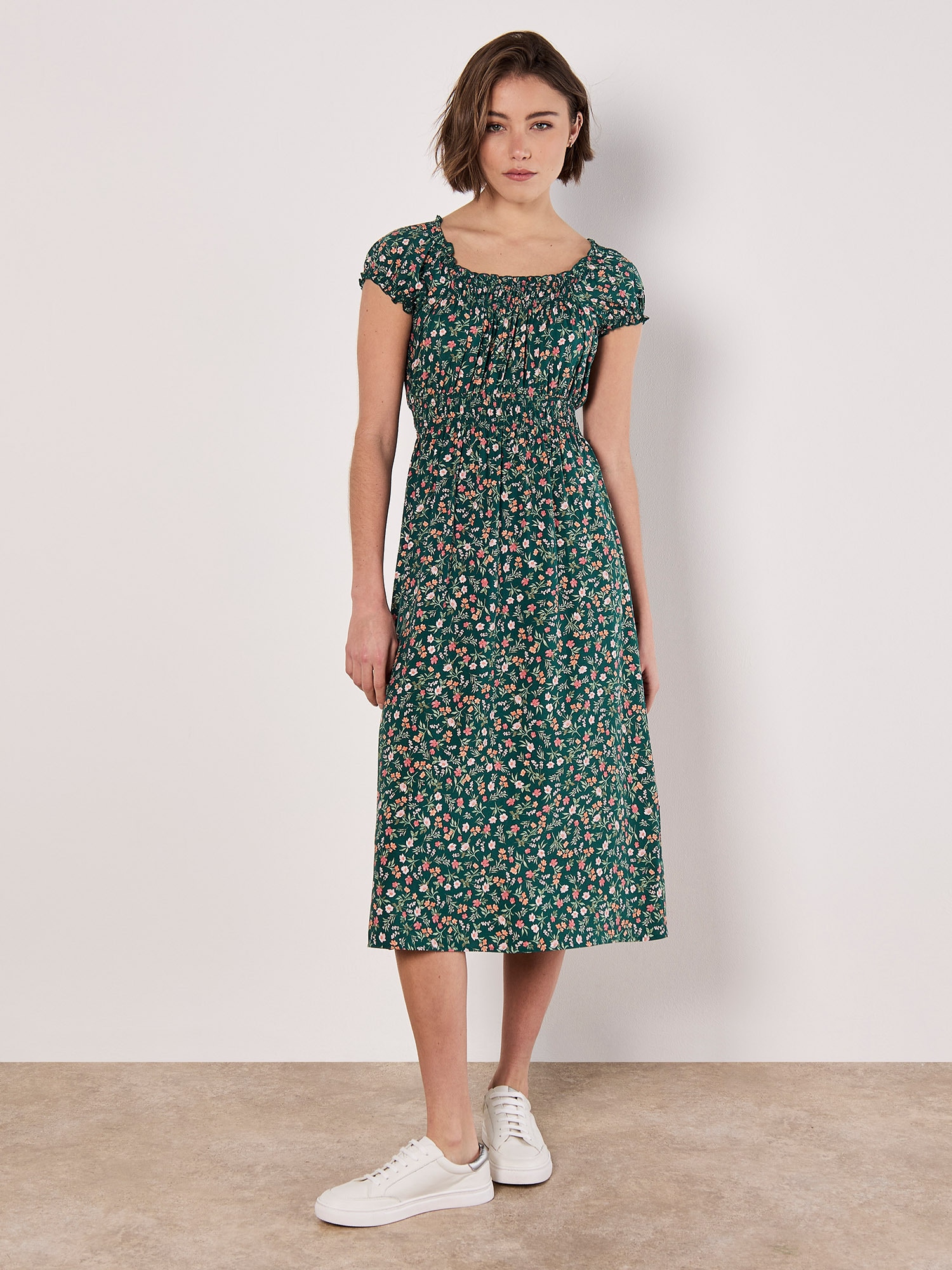 Apricot Midikleid "Florales Midikleid" mit gesmokter Taille