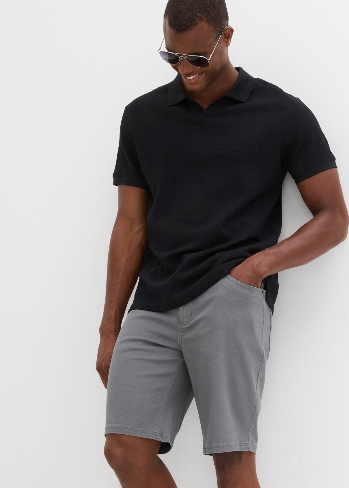bonprix Bermudas  aus Baumwolle mit Elasthan, mit Stretchanteil, erhöhter Bund