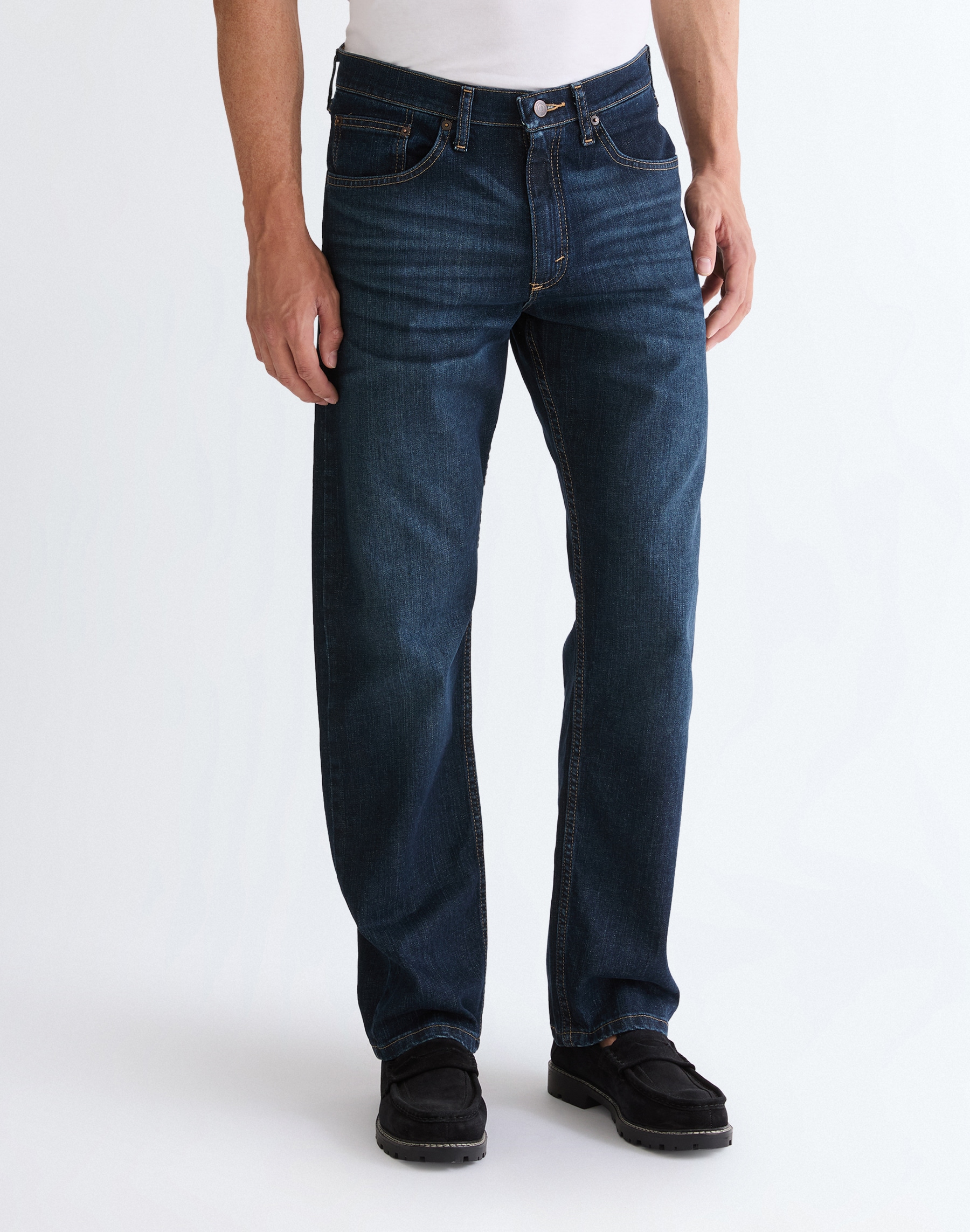Wrangler Relax-fit-Jeans "Foundation" mit normaler Leibhöhe
