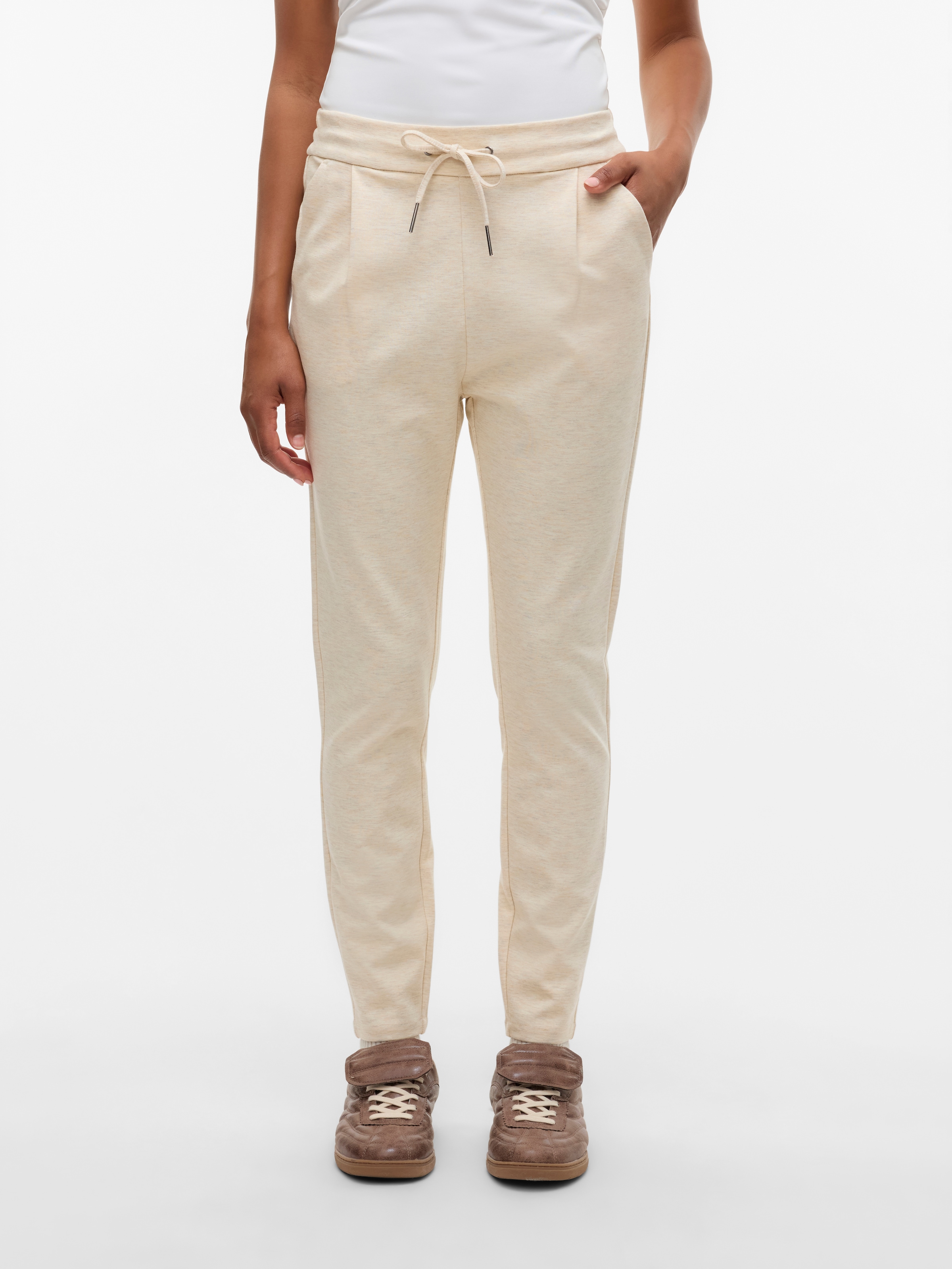 Vero Moda Jogger Pants »VMEVA MR LOOSE STRING PANT GA NOOS«, hinten mit elastischem Bündchen