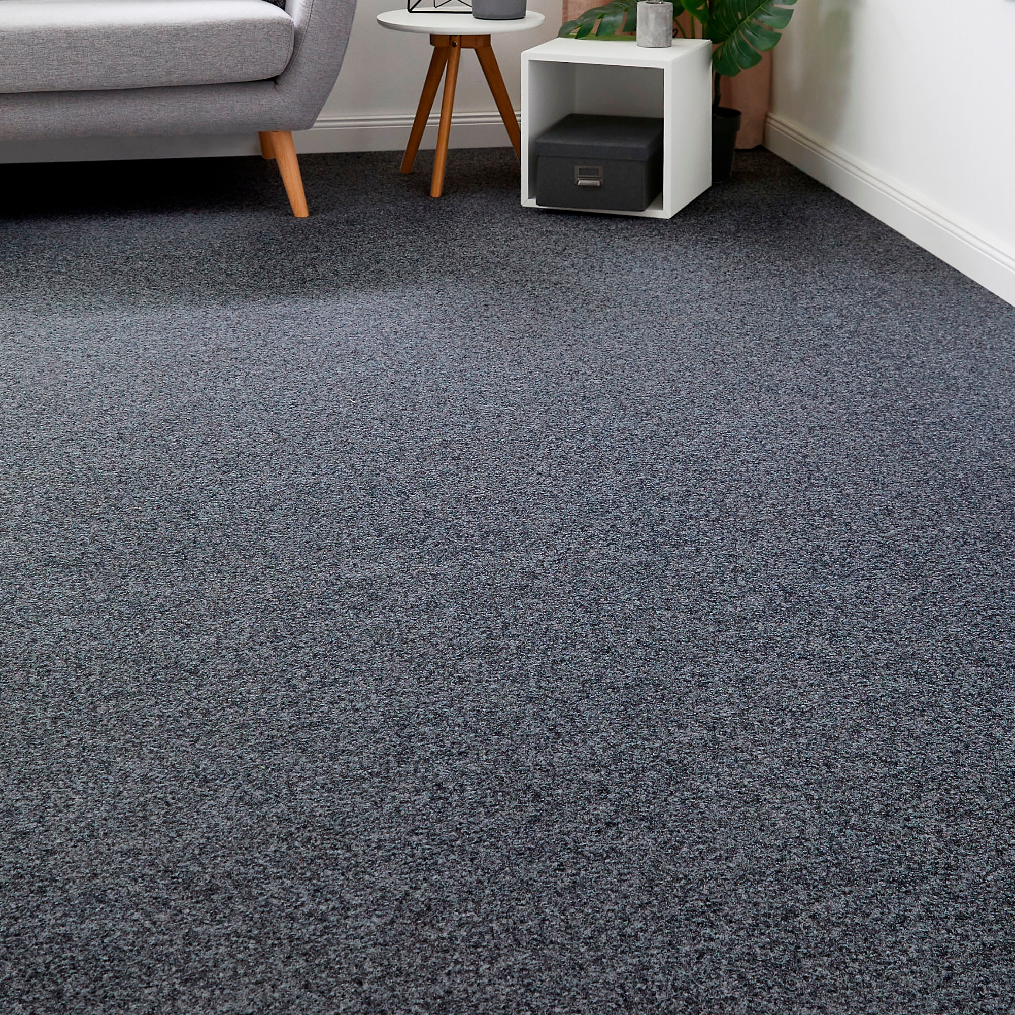 Teppichboden ANDIAMO "Invita, Nadelvlies, Gesamthöhe 5 mm, Made in Belgium", grau (anthrazit), B:400cm L:500cm, Kunstfaser, Teppiche, melierte Optik, Breite 200 cm oder 400 cm, robust & strapazierfähig