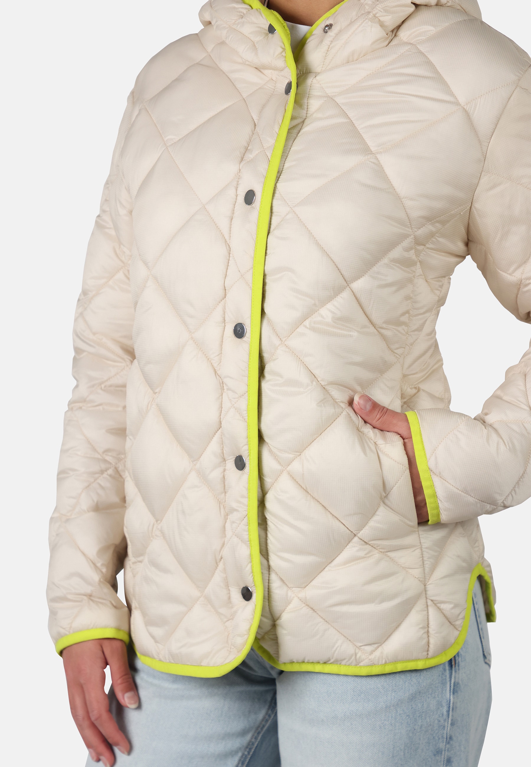 Fuchs Schmitt Steppjacke »Steppjacke Mit Knopfleiste, Nahttaschen, Diamantsteppung,«, mit dezenten Farbdetails
