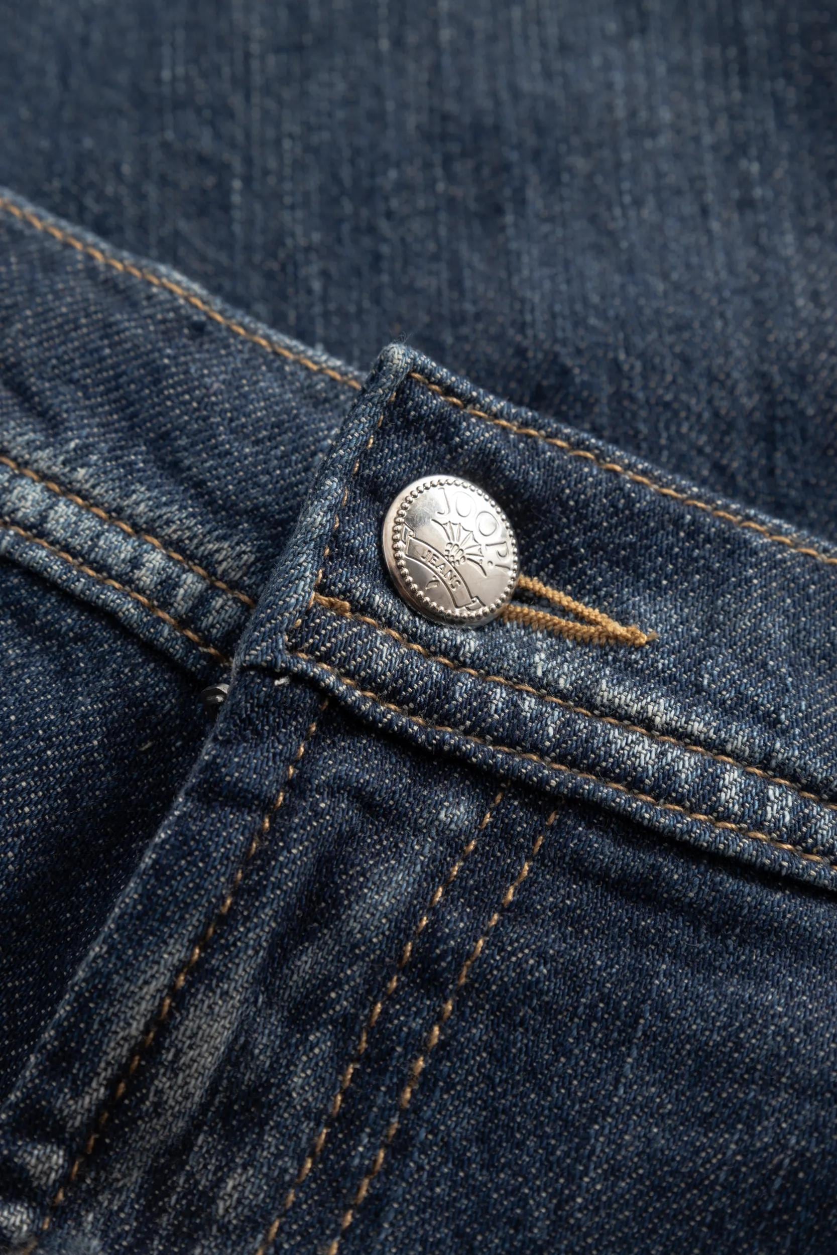 Joop Jeans Straight-Jeans »Maike« im Destroyed-Look, in leichtem Sommer-Denimstoff