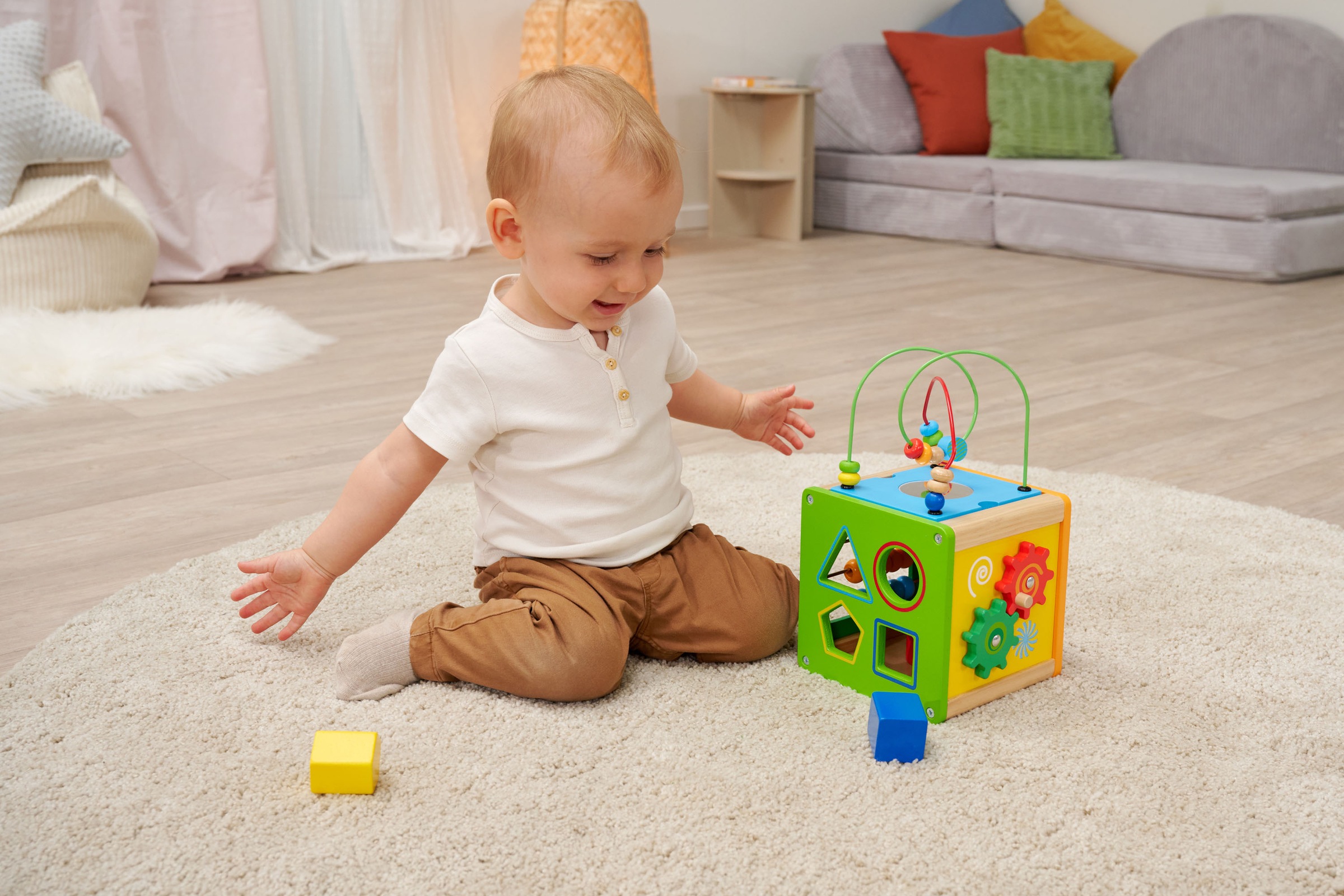 Eichhorn Motorikwürfel »Kleiner Spiel- und Lernwürfel« mit abnehmbarer Motorikschleife