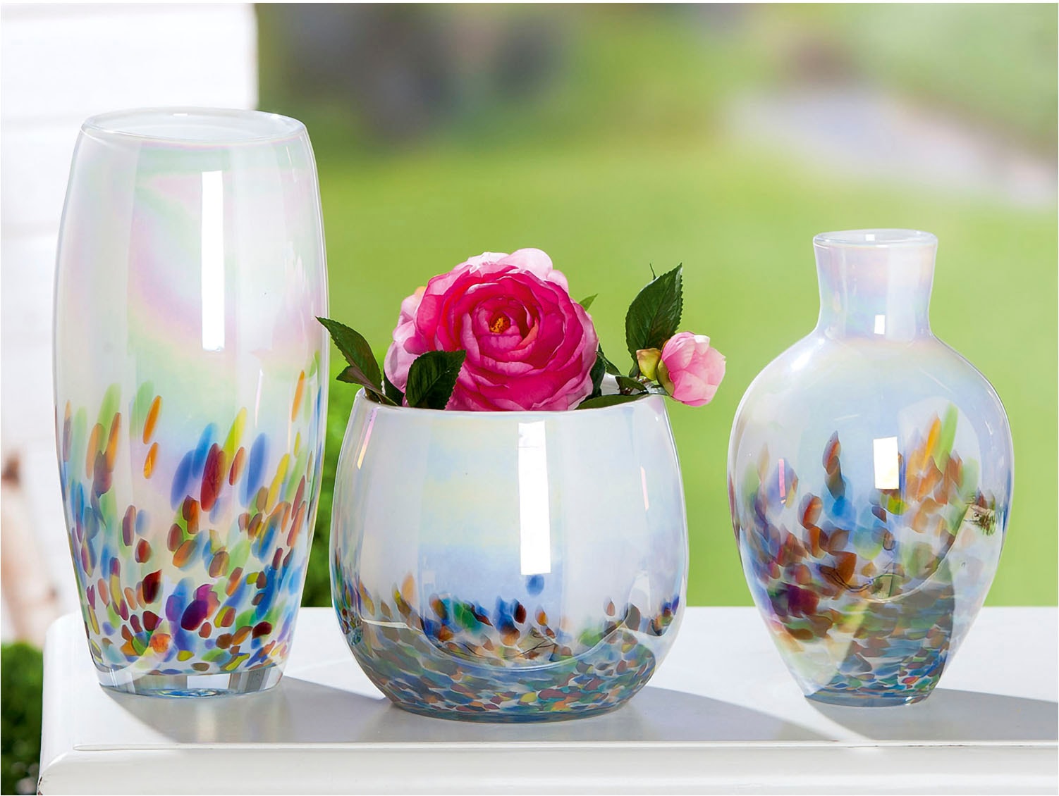GILDE Tischvase »Vase "Arco" Höhe ca. 25,5 cm«, (1 St.), Europäische Handarbeit, aus durchgefärbtem Glas