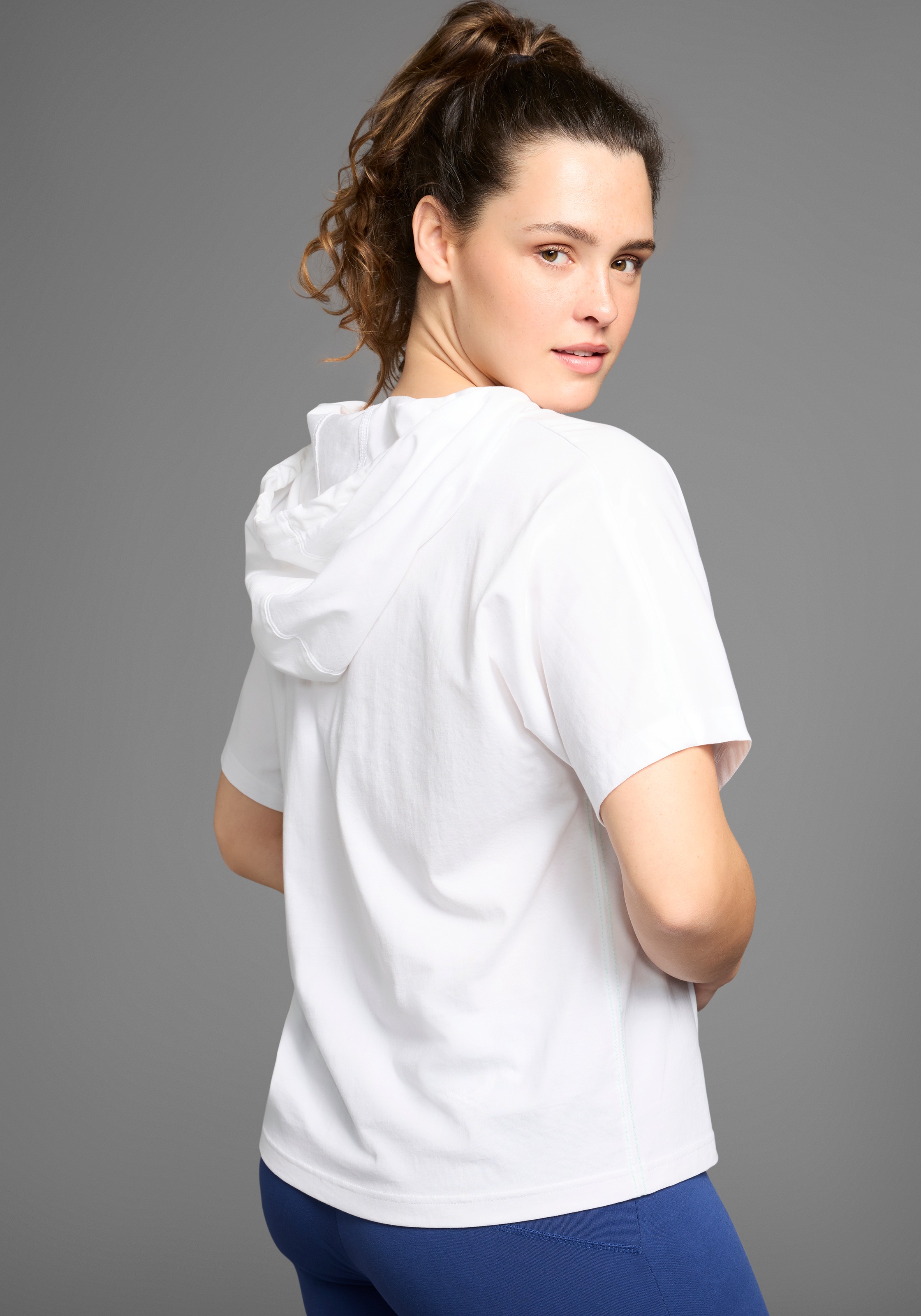 Thumbnail - KangaROOS Kapuzenshirt lässig geschnitten mit Frontdruck, große Größen