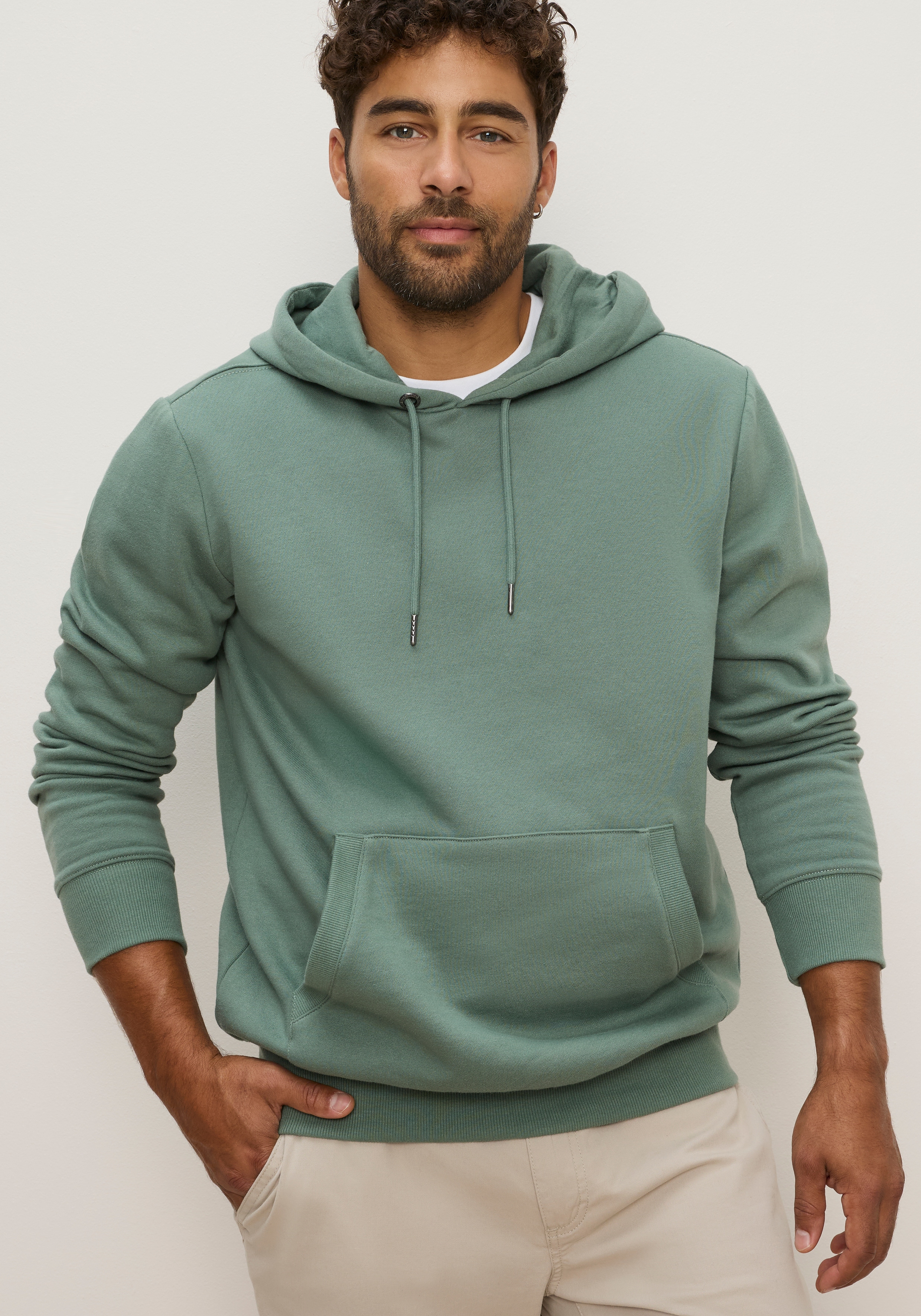 Mans World Kapuzensweatshirt, mit Kängurutasche, auch in größeren Größen