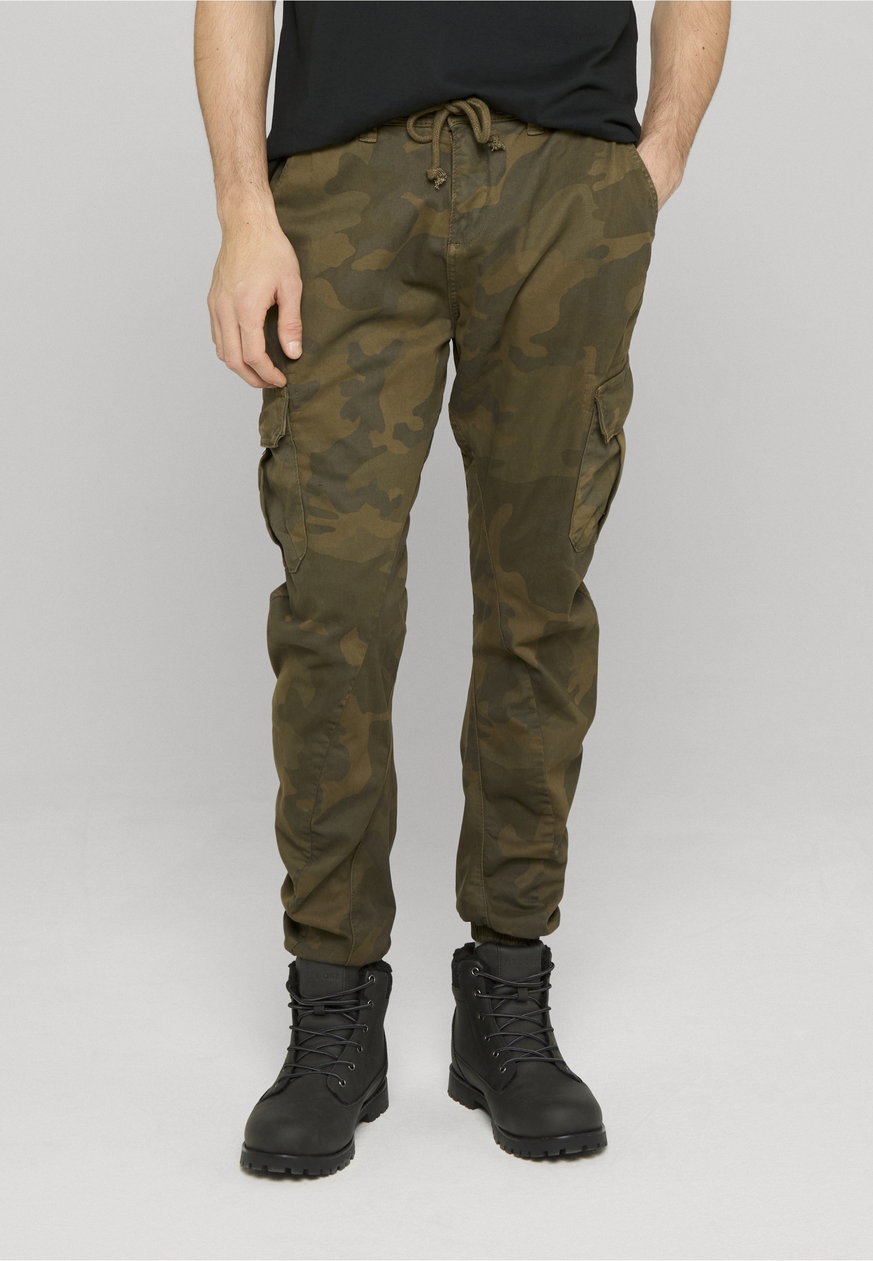 URBAN CLASSICS Cargohose »Urban Classics Herren Camo Cargo Jogging Pants«