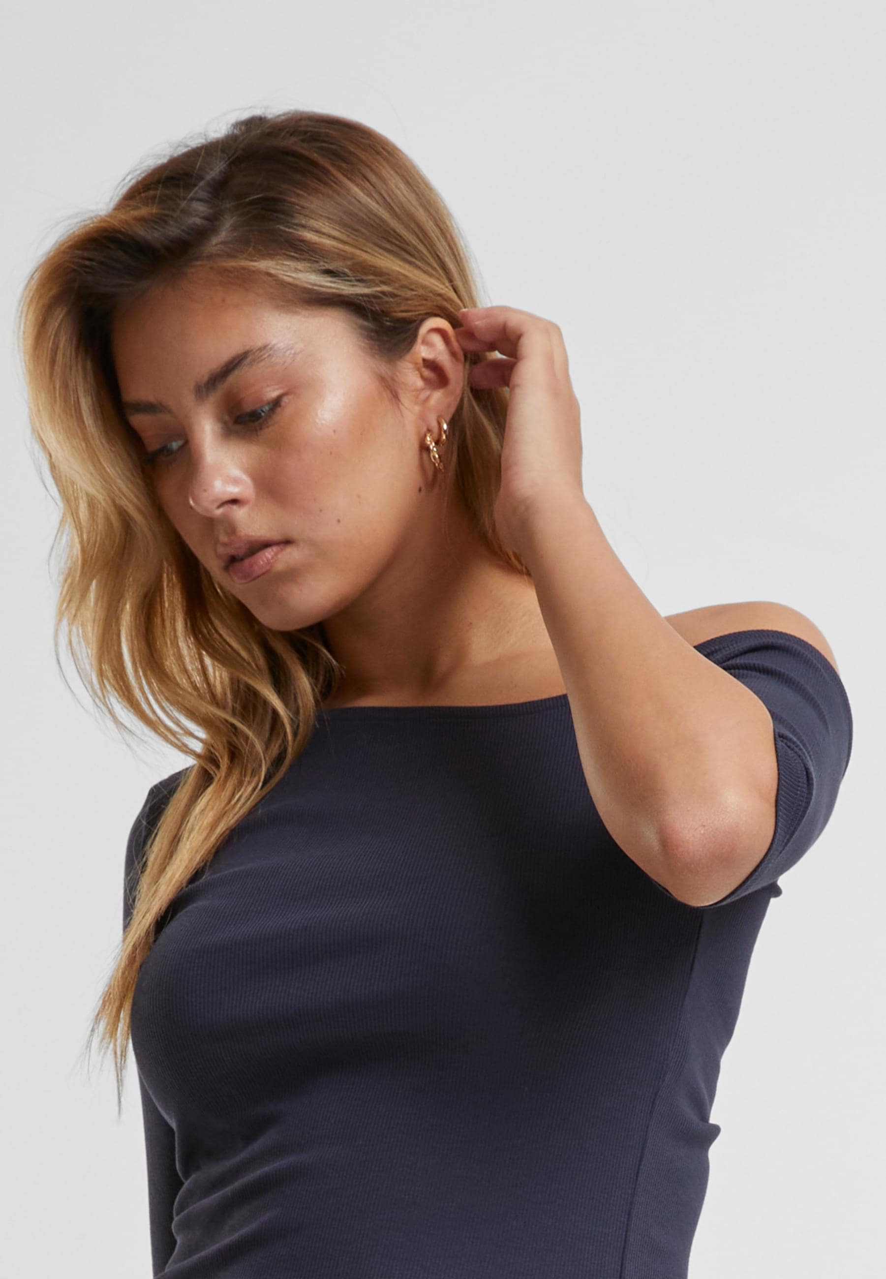 URBAN CLASSICS T-Shirt »Urban Classics Ladies Organic Asymmetric Rib Tee«, (1 tlg.)