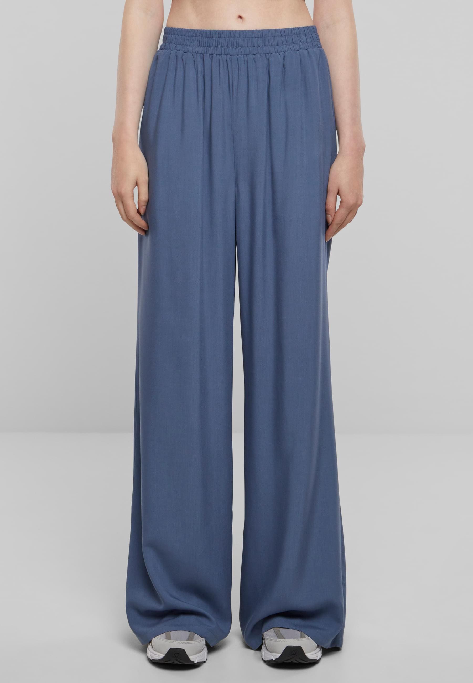 URBAN CLASSICS Stoffhose »Urban Classics Damen Ladies Wide Leg Viscose Pants«, (1 tlg.)