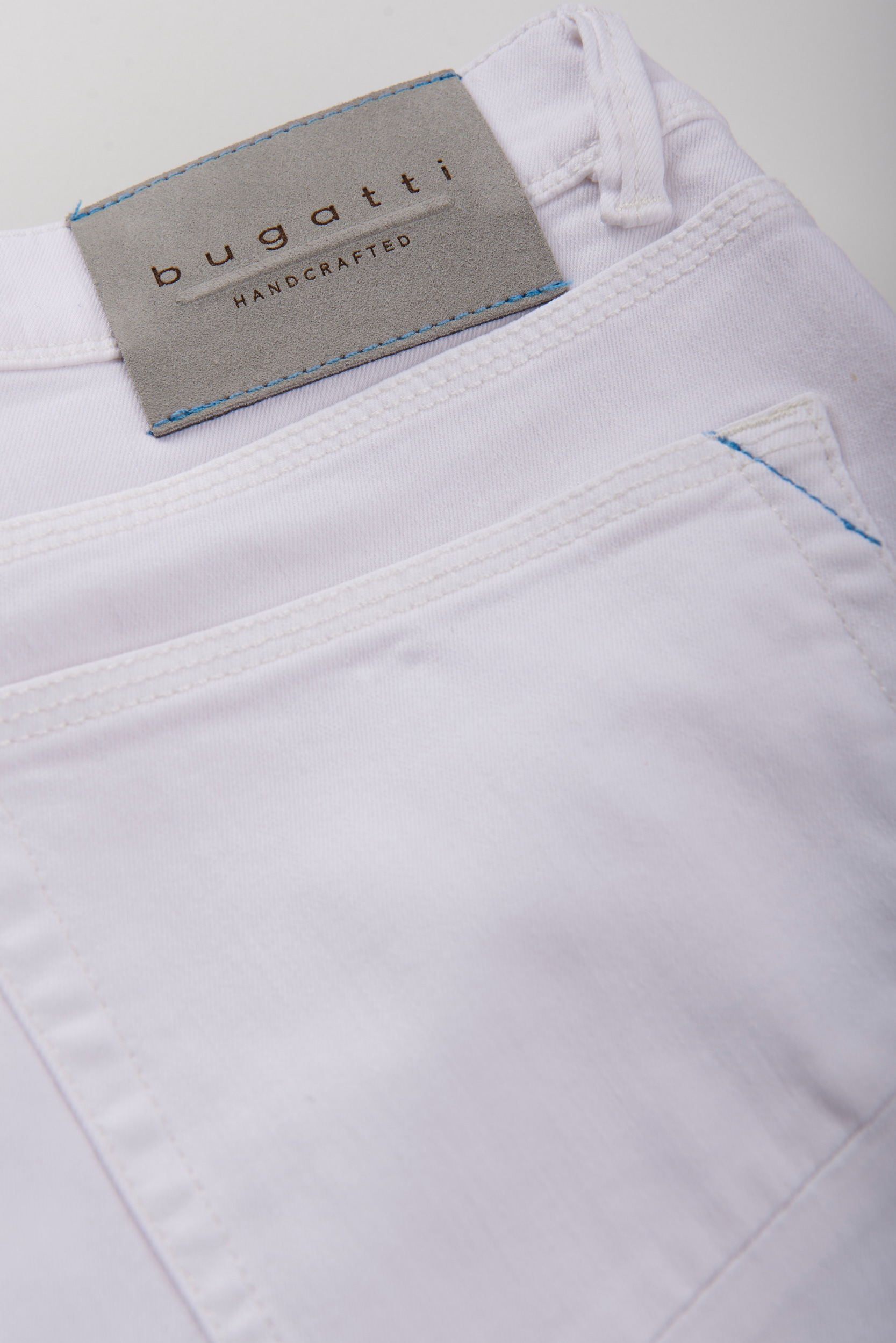 bugatti 5-Pocket-Jeans, aus elastischer Baumwolle