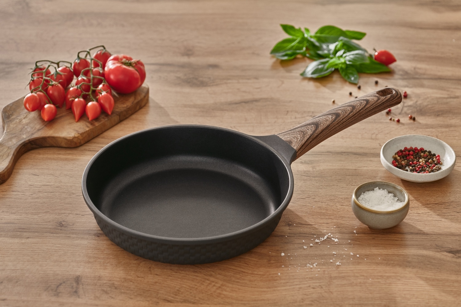 RESTO Kitchenware Bratpfanne »Ran, Universalpfanne mit Antihaftbeschichtung«, Aluminiumguss, (1 tlg.), Induktion, für alle Herdarten geeignet