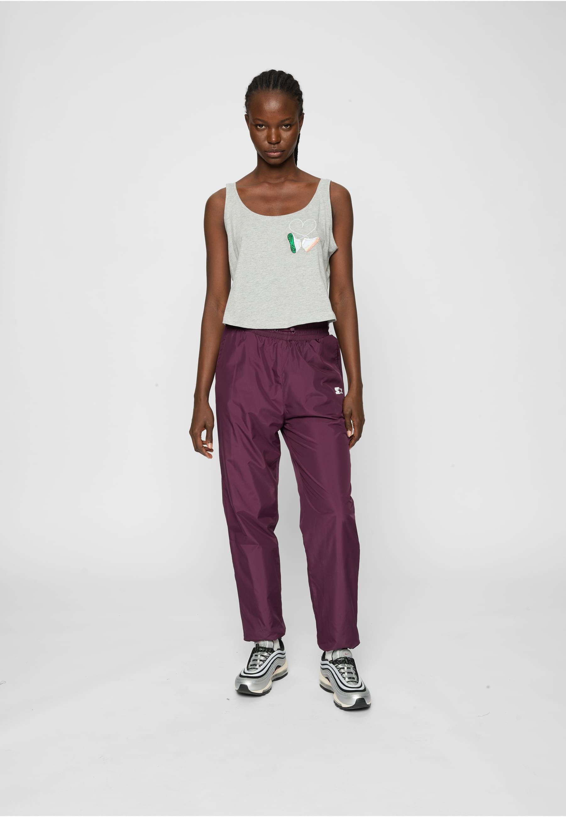MisterTee Muskelshirt »MisterTee Damen Ladies Kicks Love EMB Tank«, (1 tlg.)