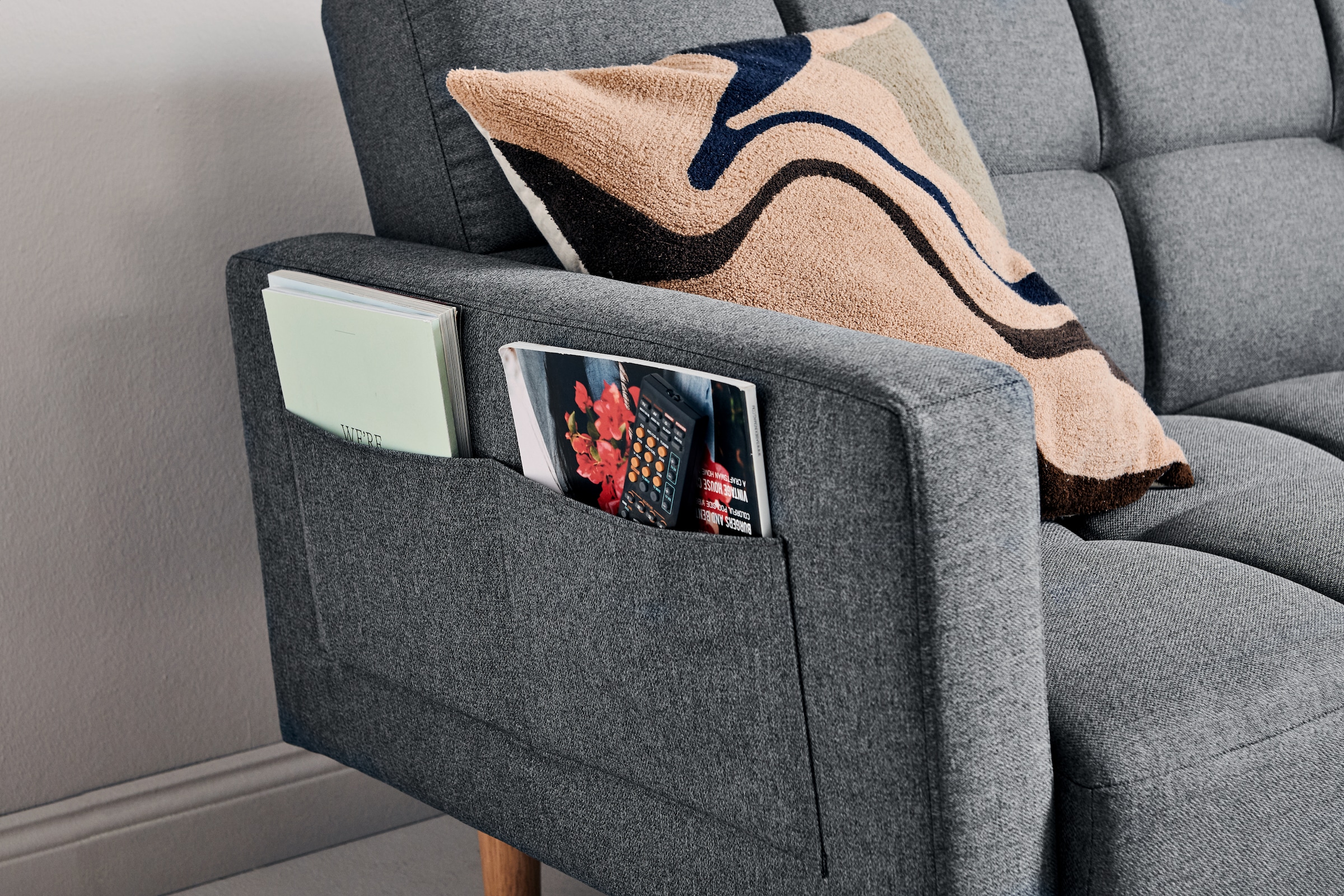 Jahnke Schlafsofa »CHILLAX BOX« mit Schlaffunktion, Seitentasche, Breite 214 cm