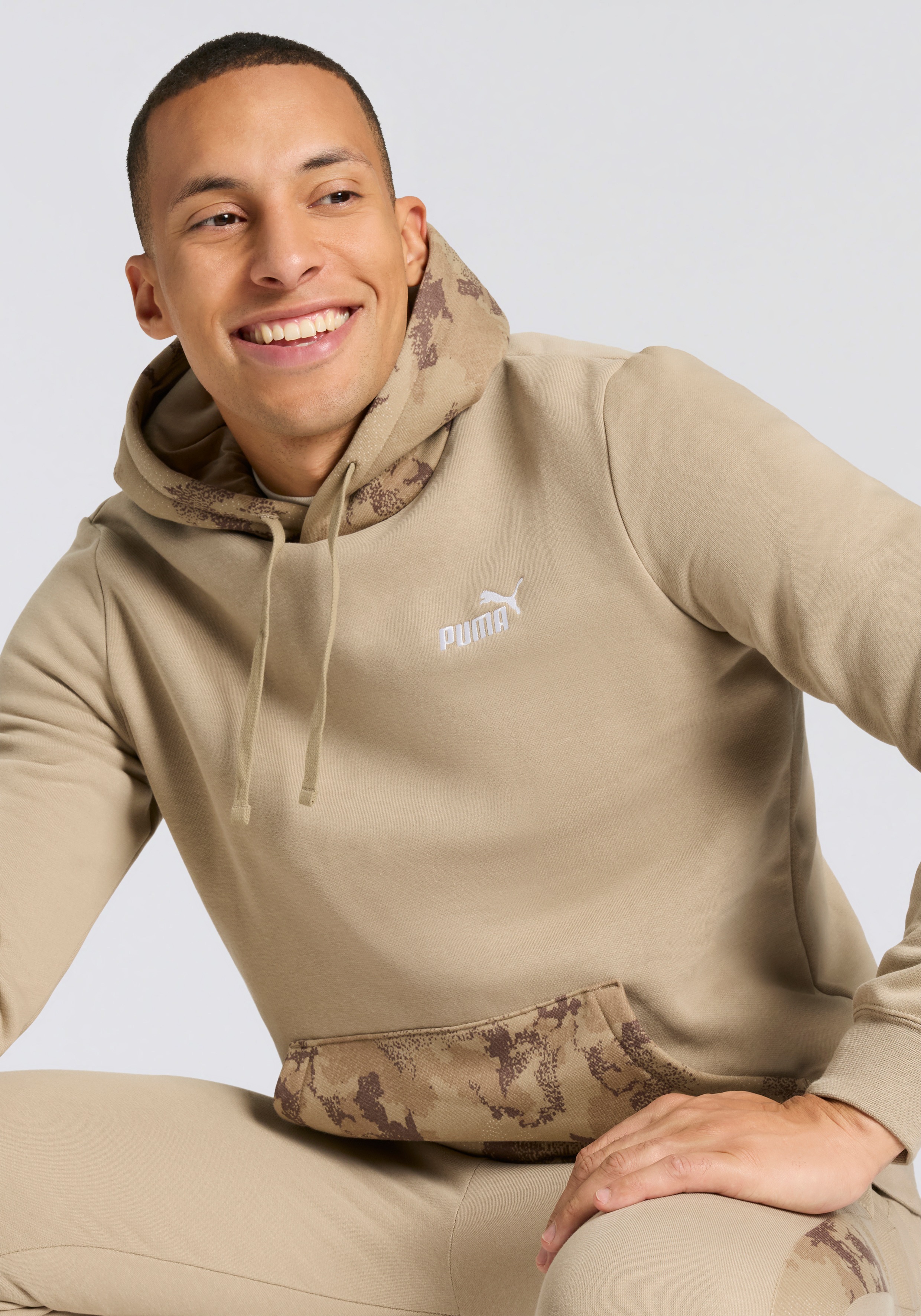Thumbnail - PUMA Kapuzensweatshirt "ESS CAMO HOODIE FL"