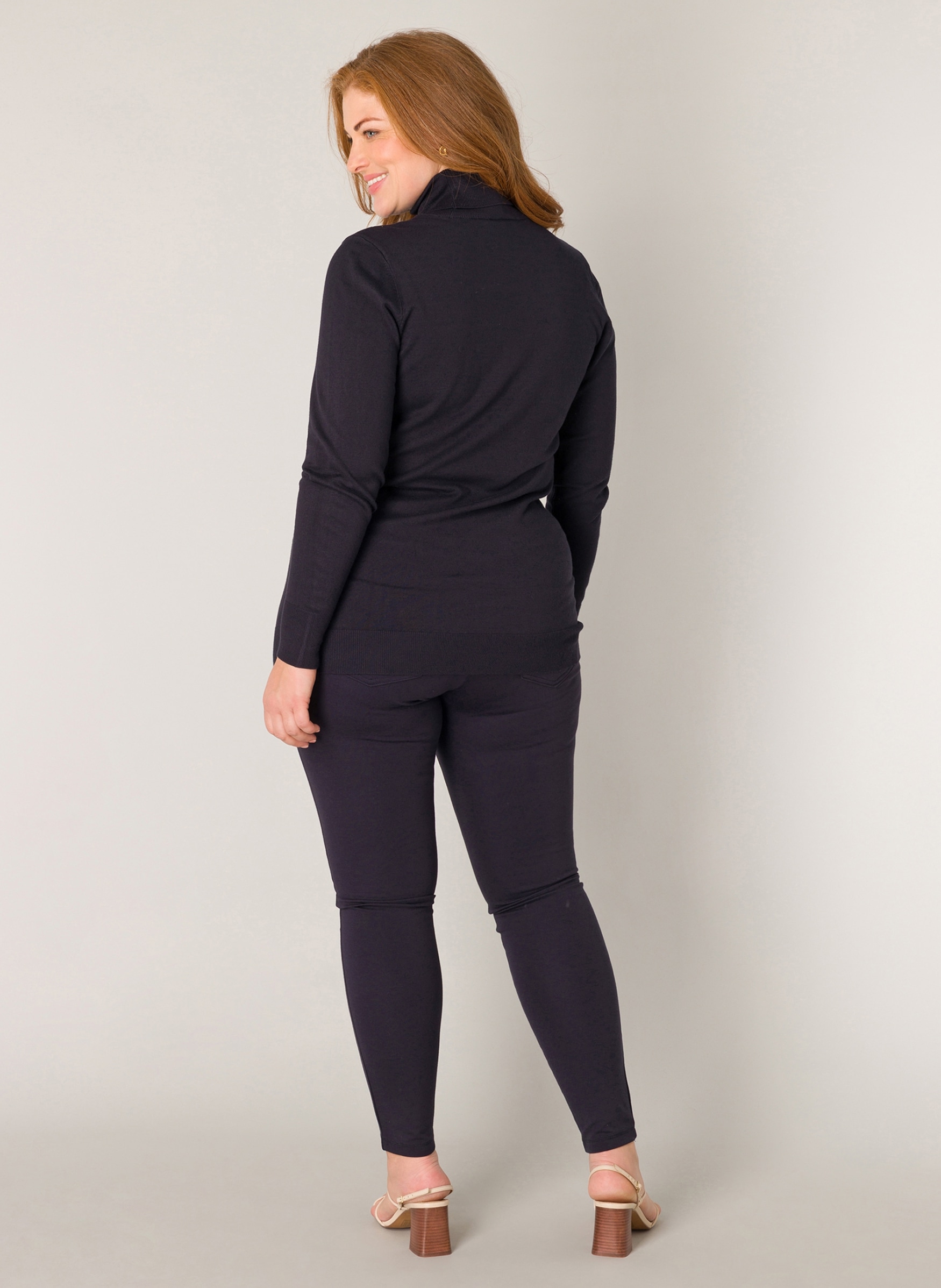 Base Level Curvy Rollkragenpullover »BAS-YUENA«