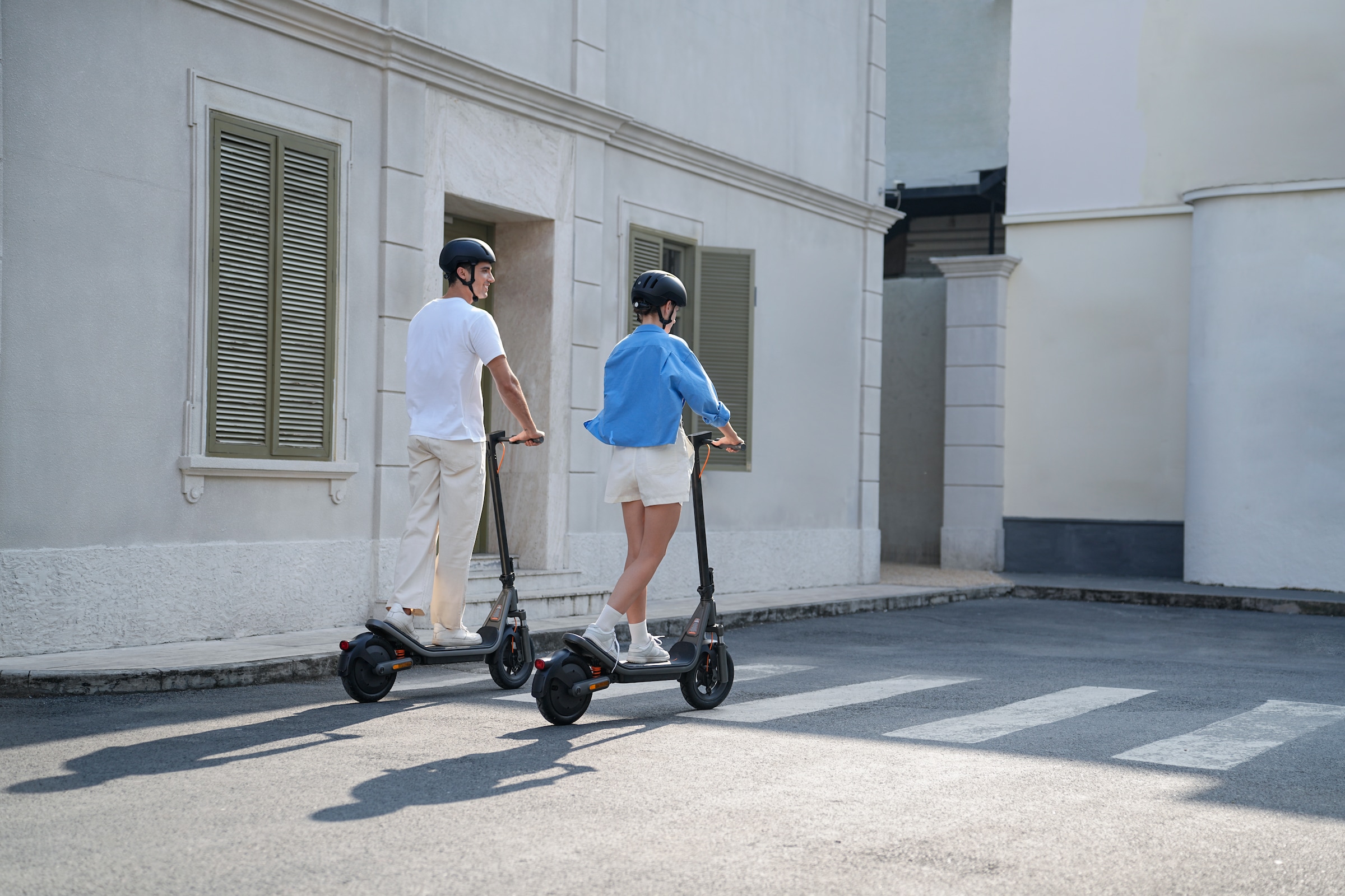 Xiaomi E-Scooter »Electric Scooter 6 DE« 20 km/h 45 km Smart Battery Management System (BMS), App‑Anbindung