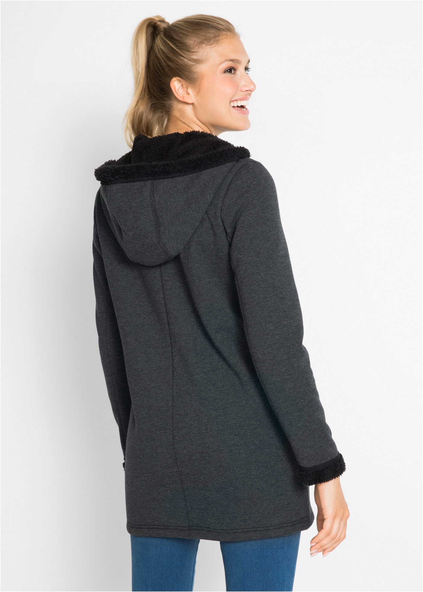 bonprix Kapuzensweatjacke »Kapuzen-Sweatjacke mit Teddyfell« mit Kapuze, mit Teddyfell-Futter, 2-Wege-Zipper
