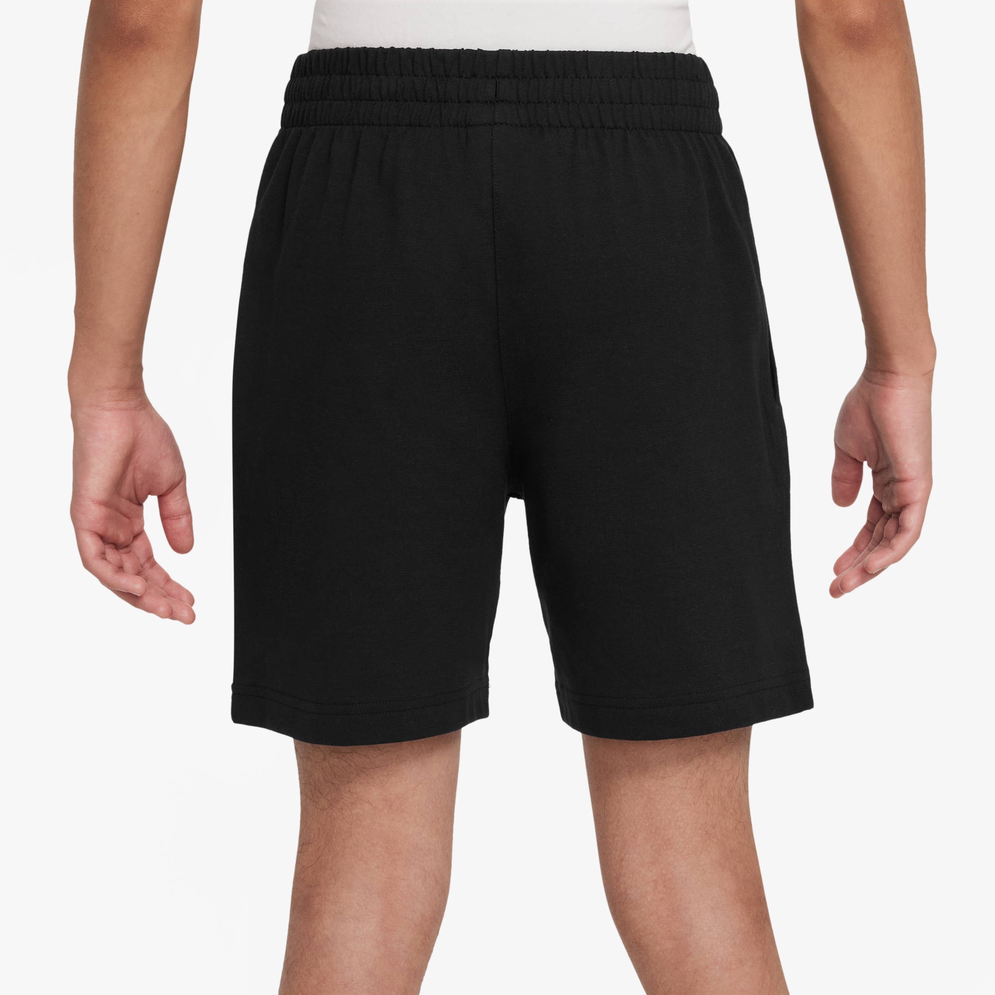 Nike Sportswear Trainingsshorts »K NSW CLUB KNIT SHORT 6IN LBR«