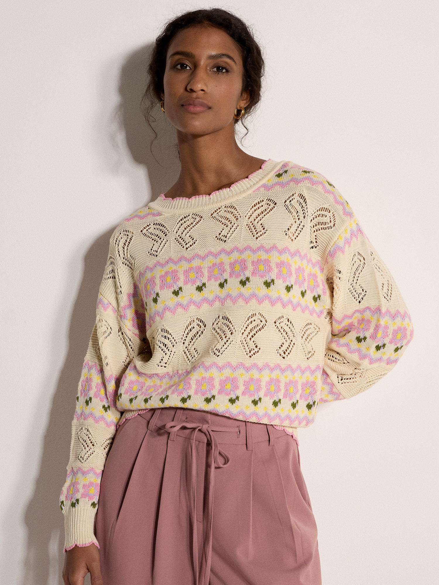 Apricot Strickpullover "Pointelle-Strickjacke" mit Schmetterlings- und Blumenmuster