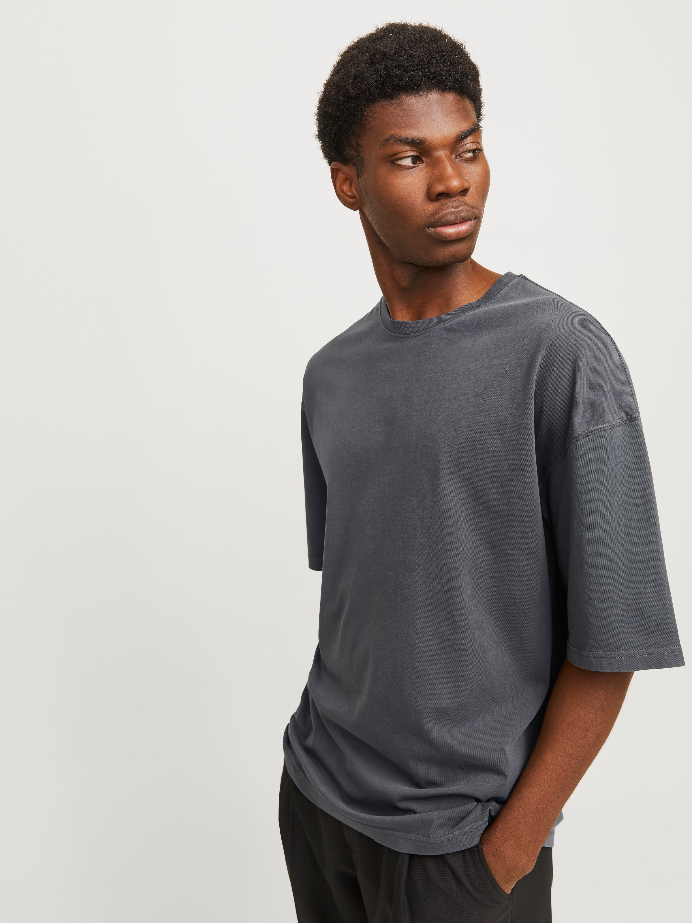 Jack & Jones Rundhalsshirt »JJECHARGE FADED TEE O-NECK NOOS«, mit Rundhalsausschnitt