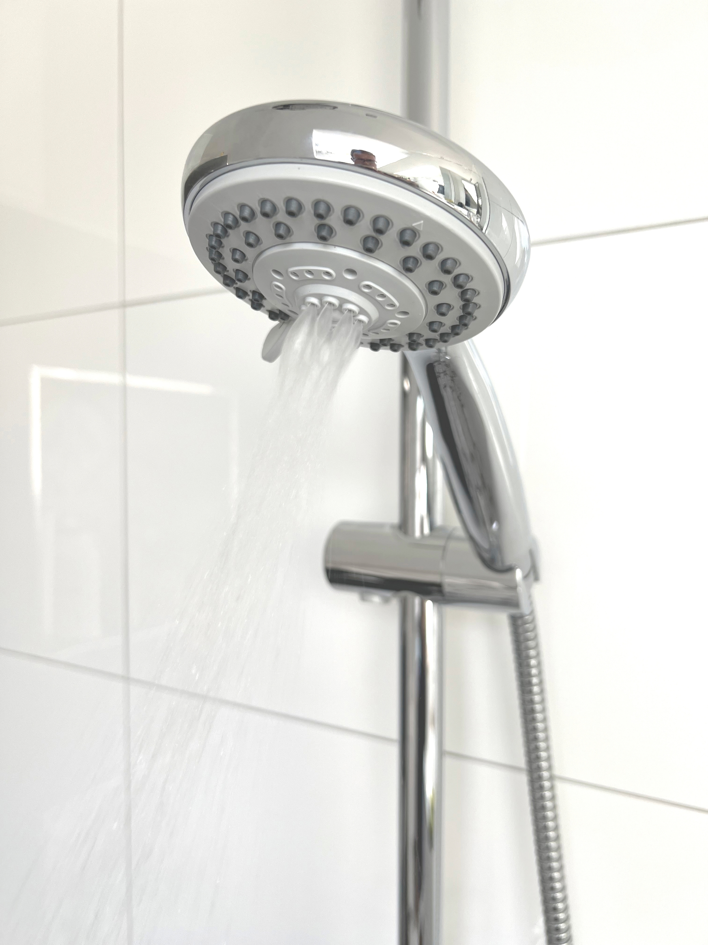 ADOB Handbrause »Vento N« 1 Stk. tlg. 5-strahlig, Ø 10 cm, Designklassiker