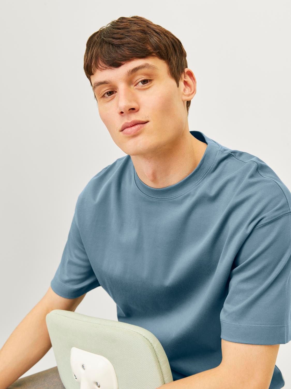 Jack & Jones Rundhalsshirt »JJEURBAN EDGE TEE SS O-NECK NOOS«, mit Rundhalsausschnitt