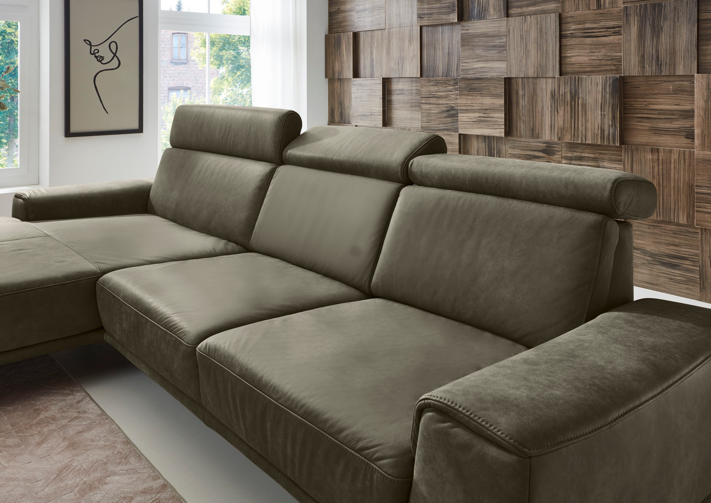Die PlanBar Ecksofa »PN-EM22041 L-Form«, wahlweise motorisches Canape oder Sitztiefenverstellung