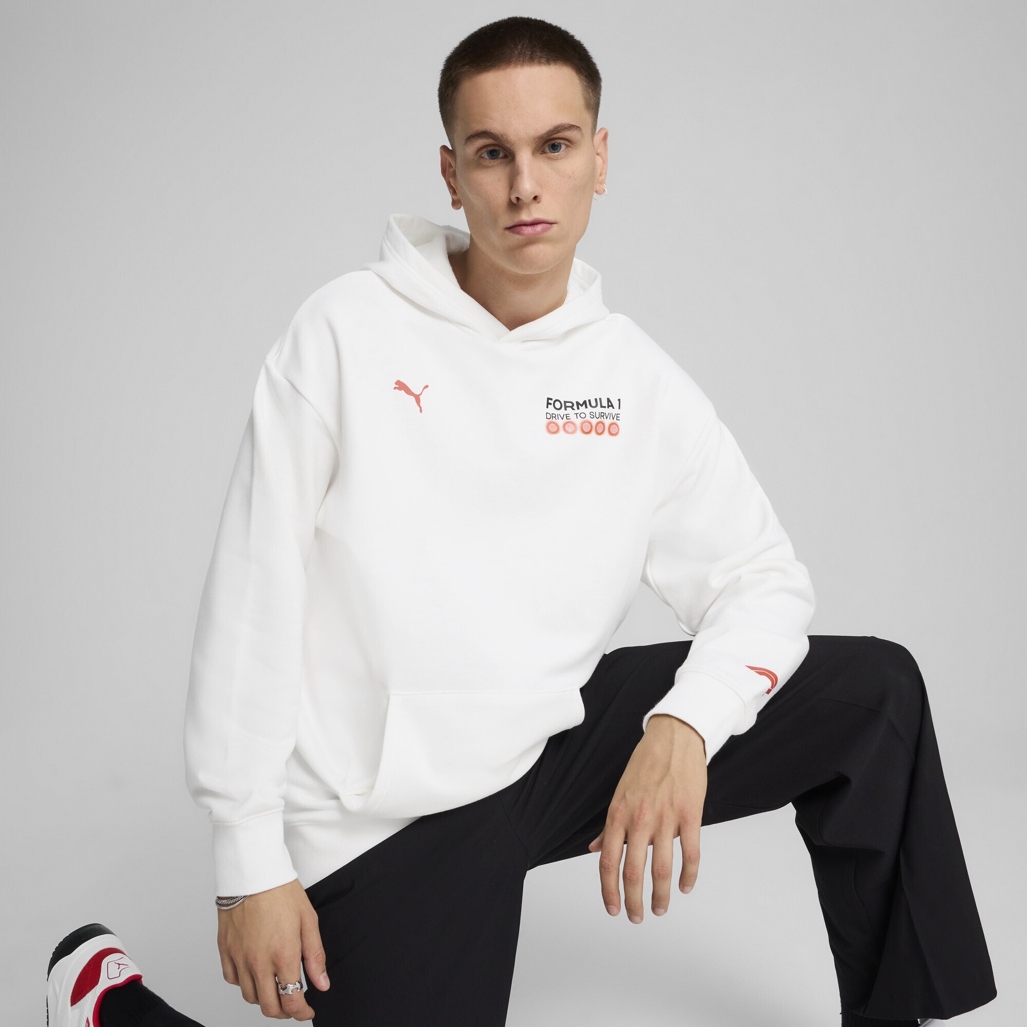 PUMA Hoodie »F1® Drive to Survive Graphic Hoodie Herren«