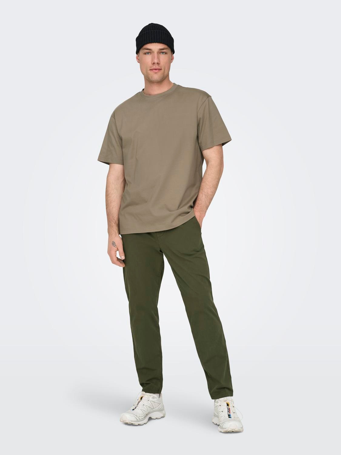 Rundhalsshirt ONLY & SONS "ONSFRED RLX SS TEE", Herren, Gr. L, grau (desert taupe), Single Jersey, Obermaterial: 100% Baumwolle, unifarben, relaxed fit normal, Rundhals, Shirts Rundhalsshirt, Baumwolle, relaxed fit 2