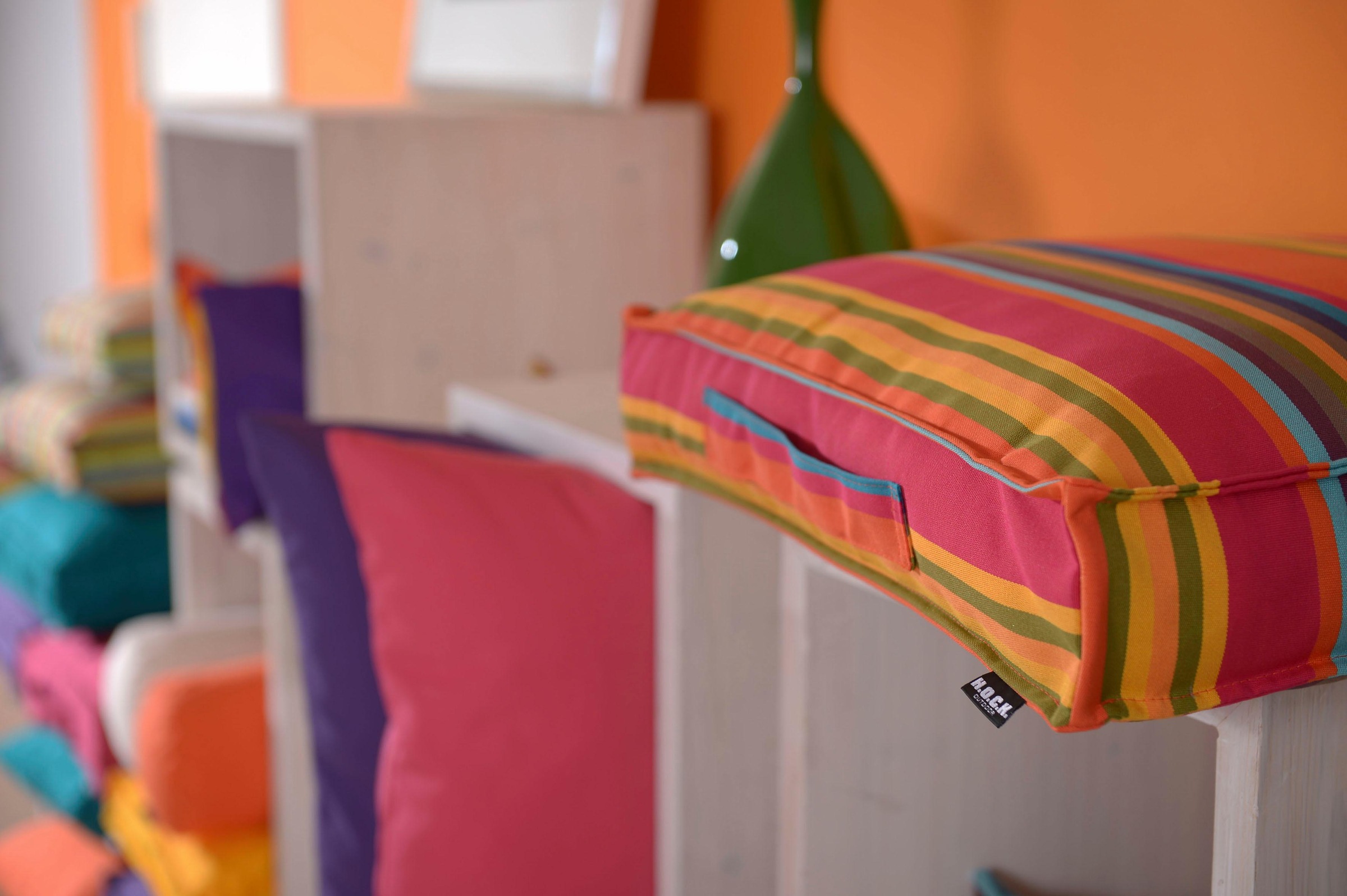 H.O.C.K. Dekokissen »Yucatan«, mit bunten Streifen, Kissenhülle mit Füllung, 1 Stück