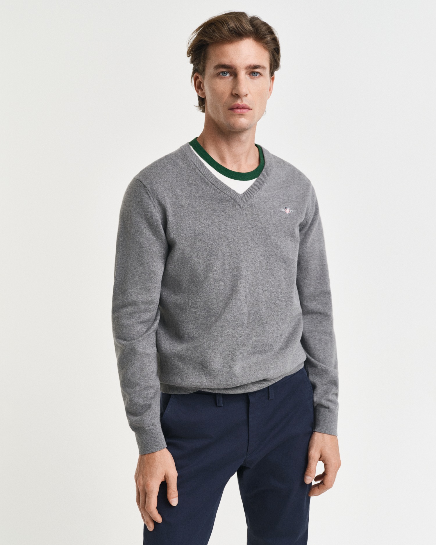 Thumbnail - Gant V-Ausschnitt-Pullover "Classic Cotton V-Neck" Premium Strickjersey aus weicher 100% Baumwolle, Übergangspullover