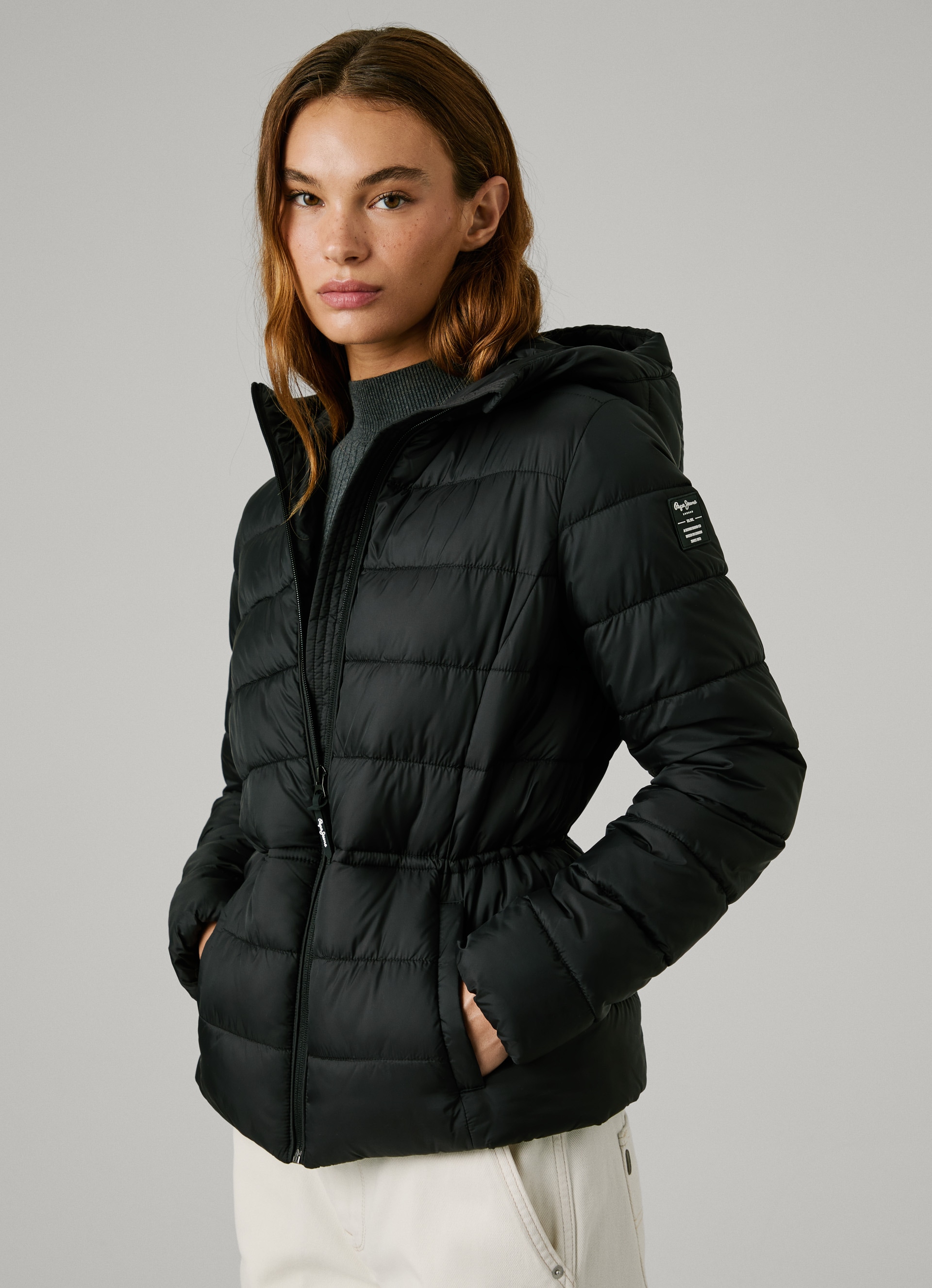 Pepe Jeans Steppjacke »SALLY SHORT«, mit Kapuze, tailliert, mit verstellbarem Kordelzug
