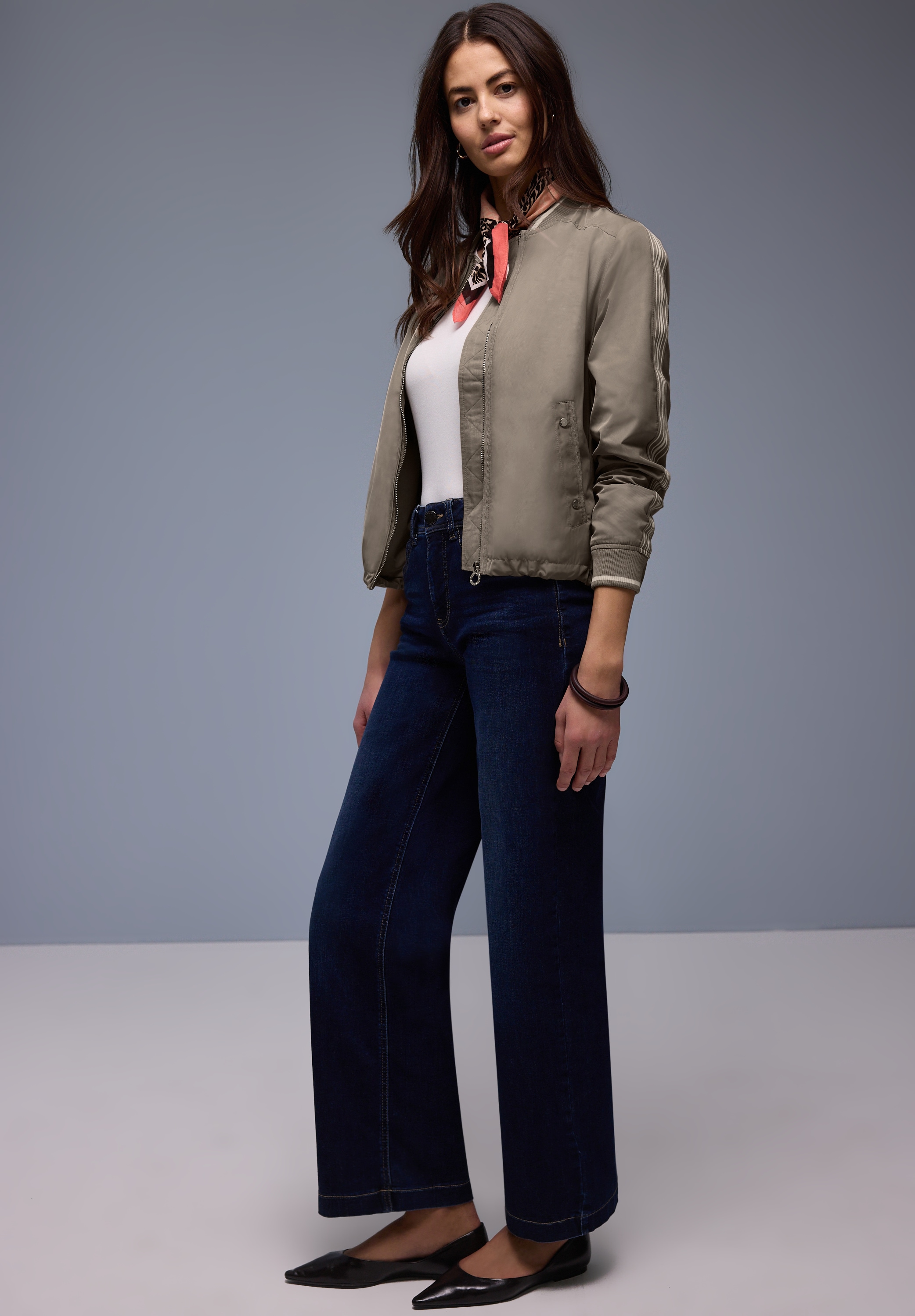 STREET ONE Blouson ohne Kapuze mit Rundhalsausschnitt