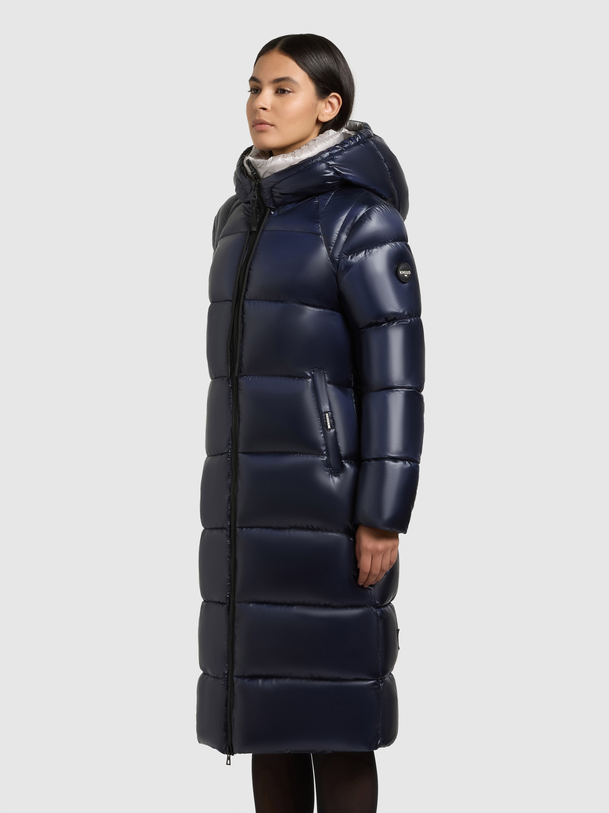khujo Steppmantel »NASHI« aus Nylon und Polyester, knielanger Schnitt, mit 2-Wege-Reißverschluss