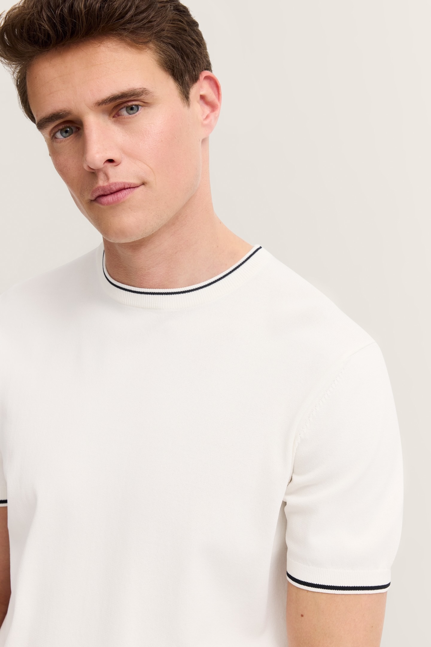 bugatti T-Shirt »Regular Fit«, mit Rundhals aus Viskose-Mix