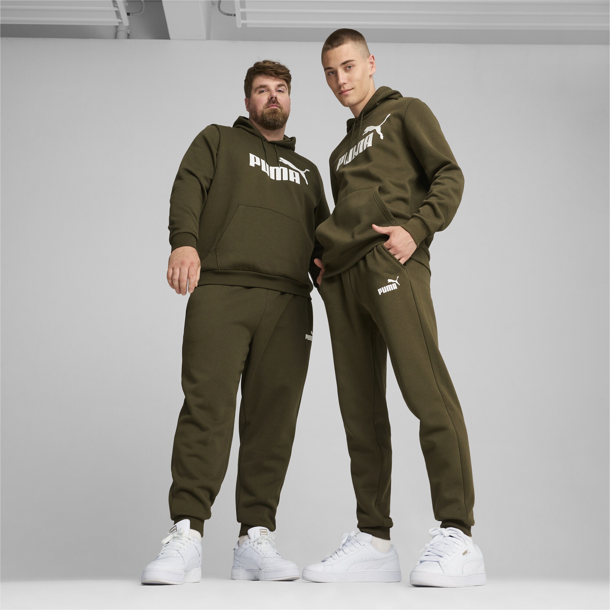 PUMA Sporthose »Essentials Logo Jogginghose Herren«
