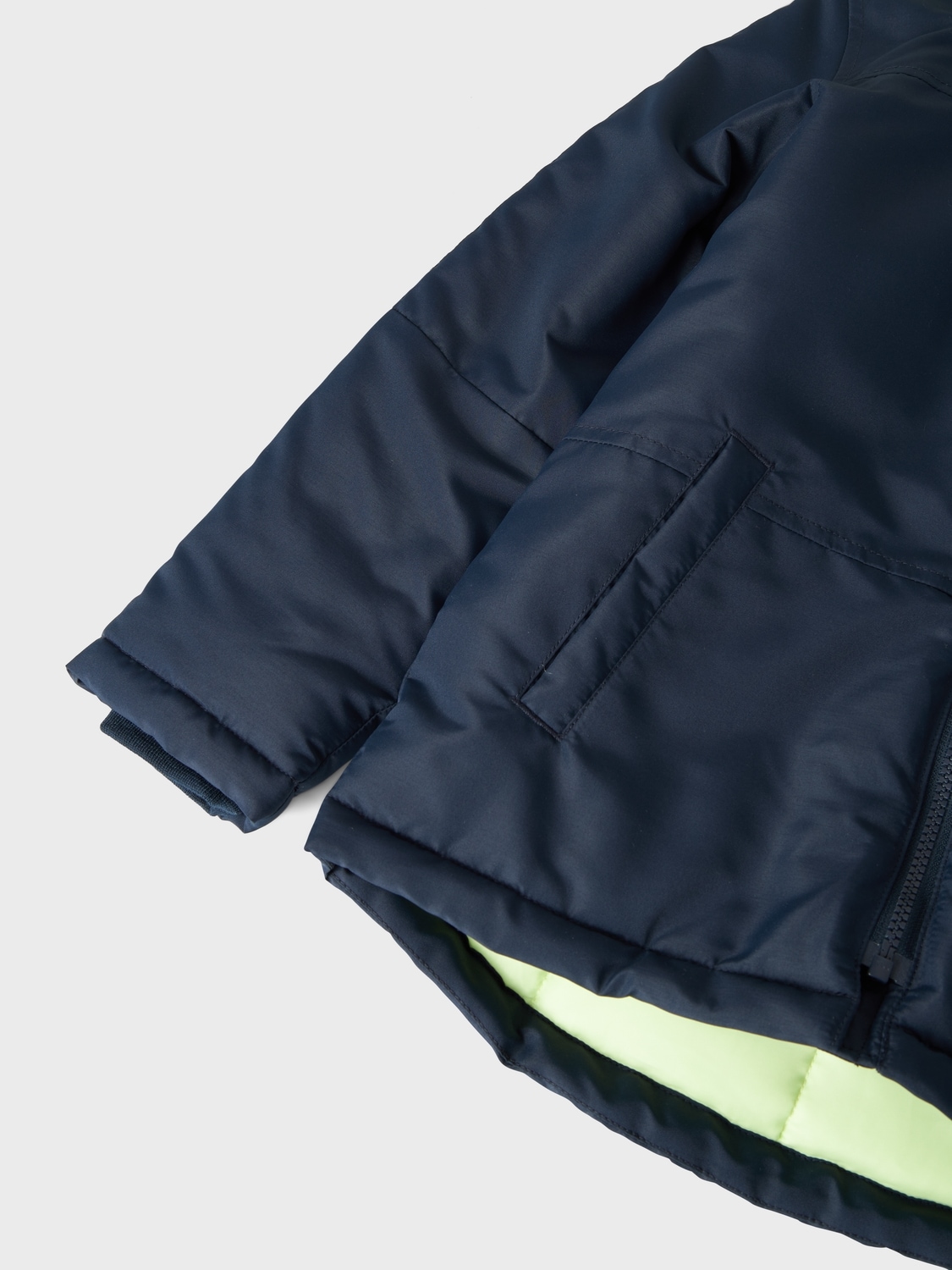 Name It Outdoorjacke »NKMMAX JACKET SPORTY1«, mit Kapuze, mit dekorativen, reflektierenden Details