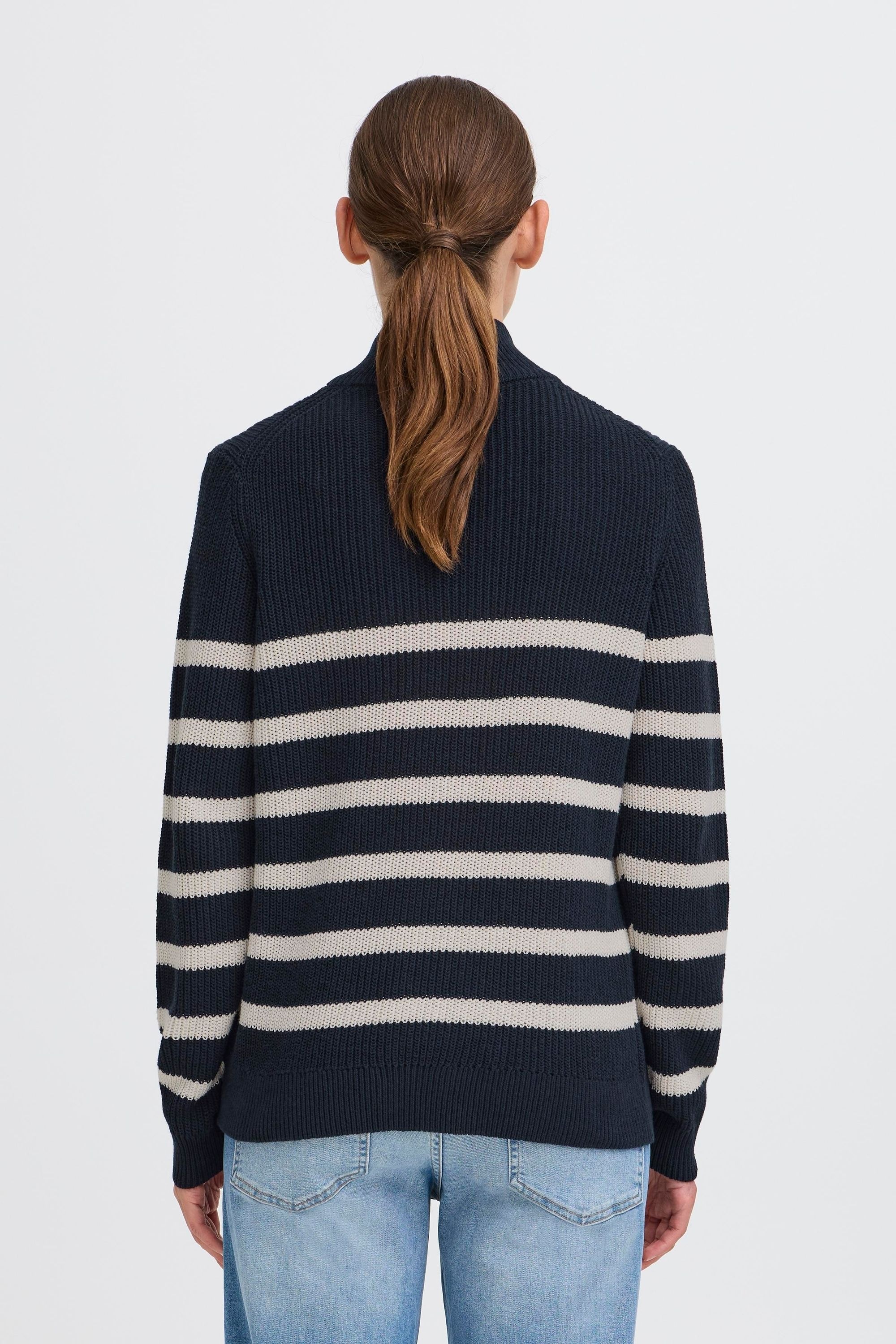 OXMO Troyer »Troyer OXSanva«