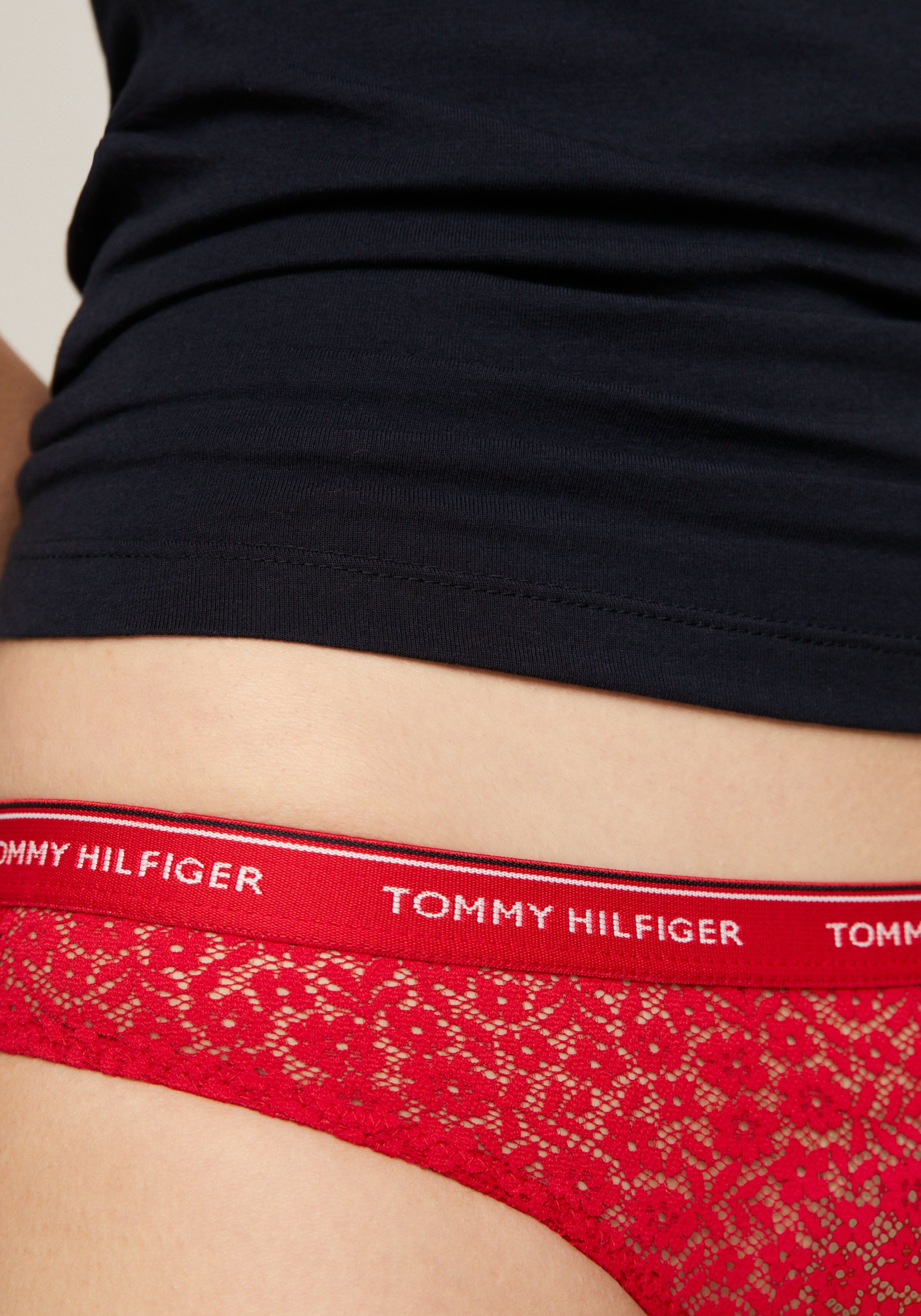 Tommy Hilfiger Underwear Bikinislip »3 PACK BIKINI LACE (EXT SIZES)«, (Packung, 3er-Pack), mit Tommy Hilfiger Logobund