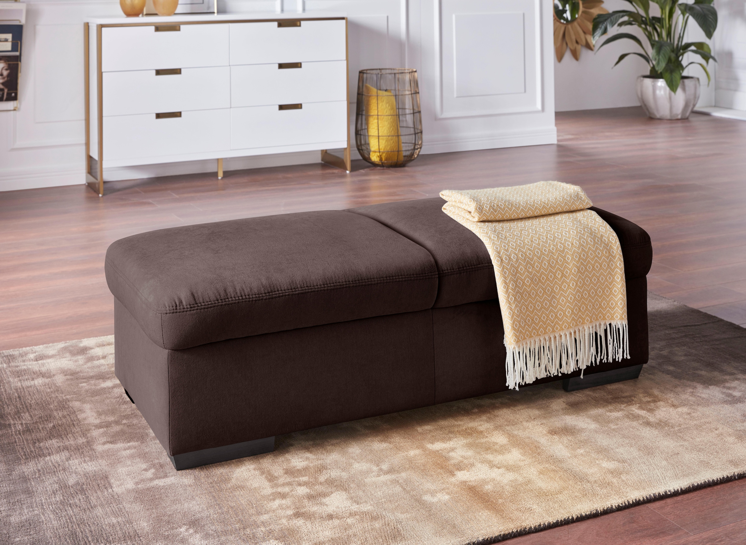 Exxpo Salerno Loveseat Brown