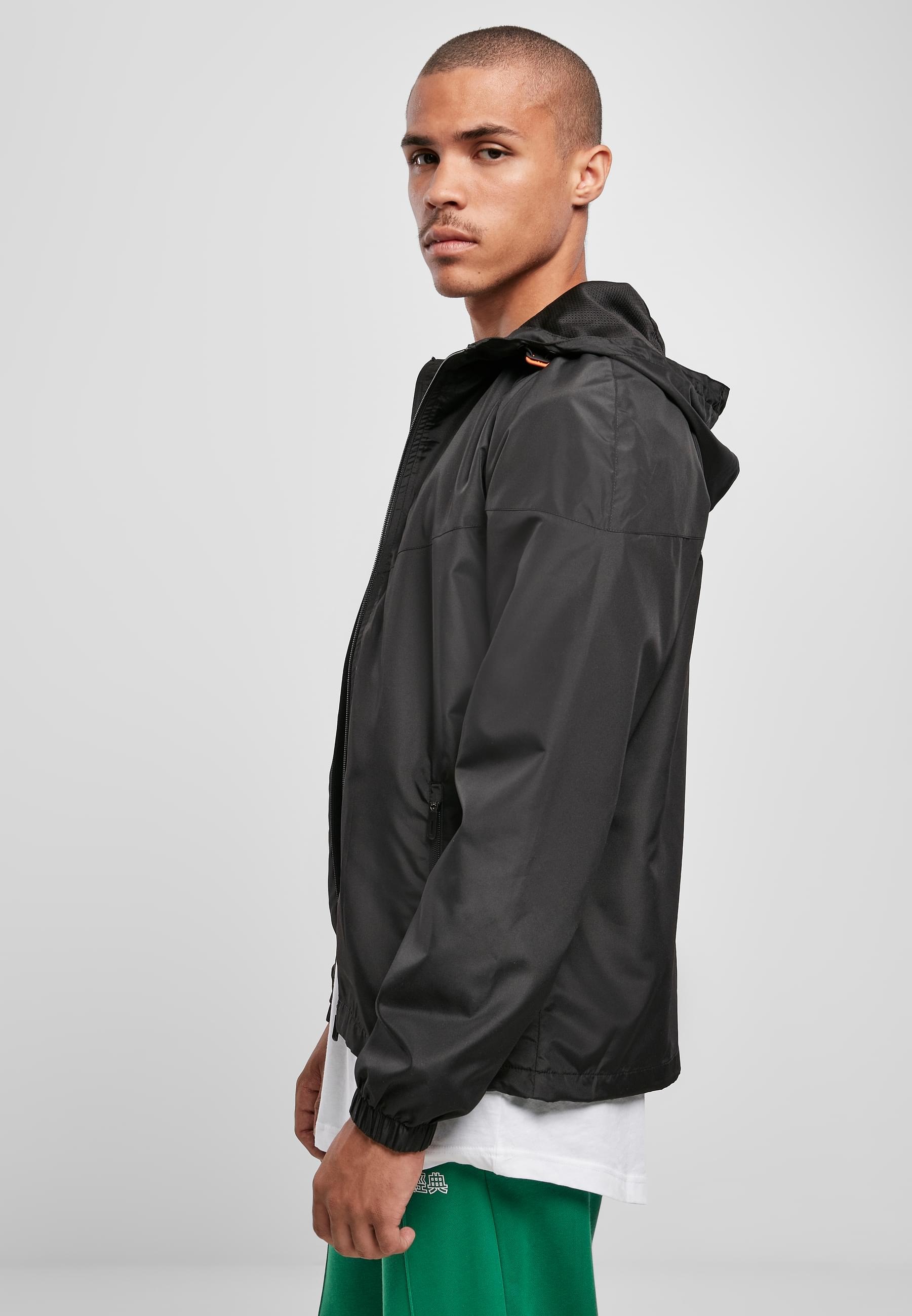 URBAN CLASSICS Allwetterjacke »Urban Classics Herren Recycled Windrunner« 1 Stk. tlg. mit Kapuze