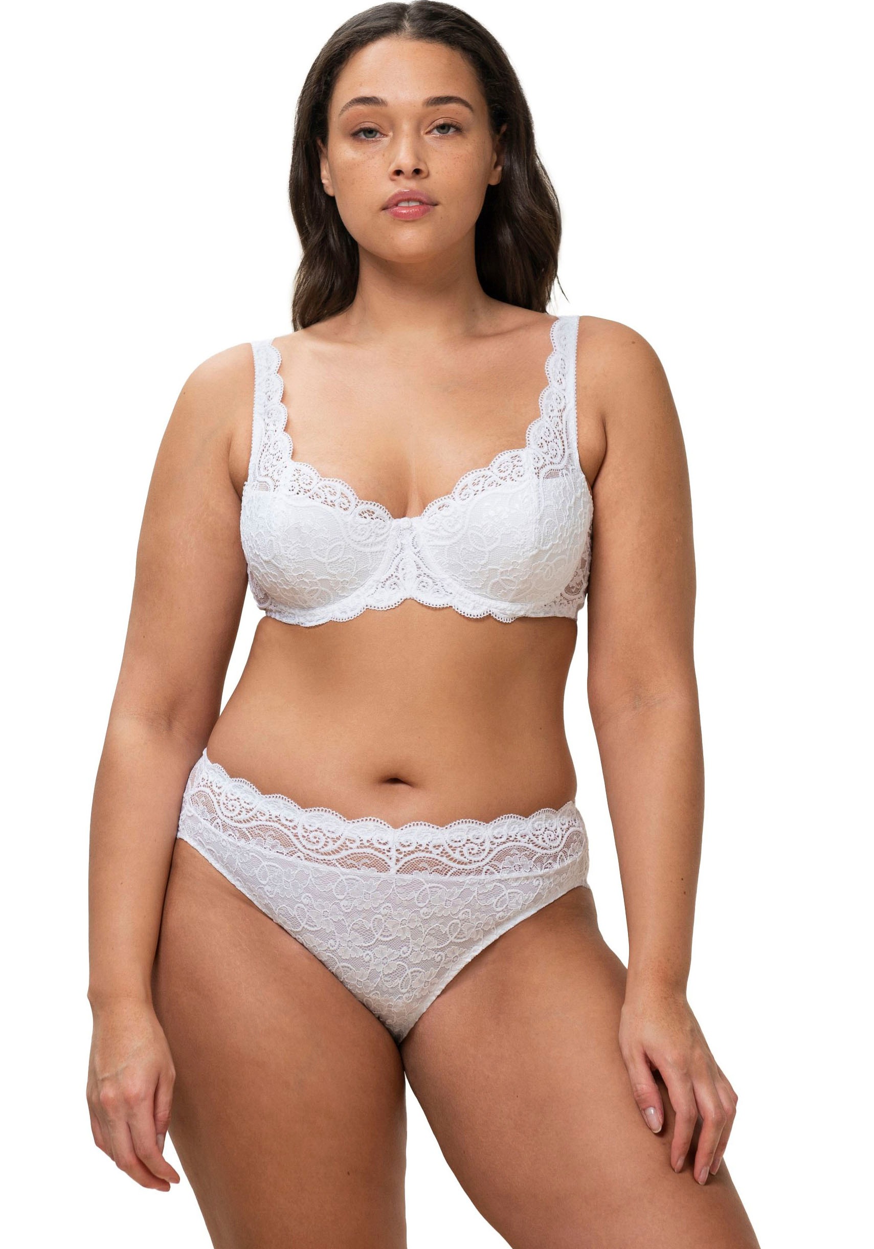 Triumph Schalen-BH »Amourette 300 WHP«, Zarte Spitze mit floralen Motiven kaufen