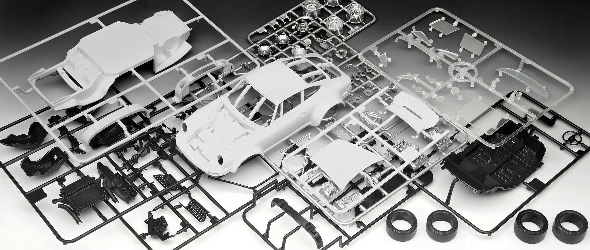 Revell® Modellbausatz »Porsche 934 RSR "Martini"«, 1:24, Made in Europe