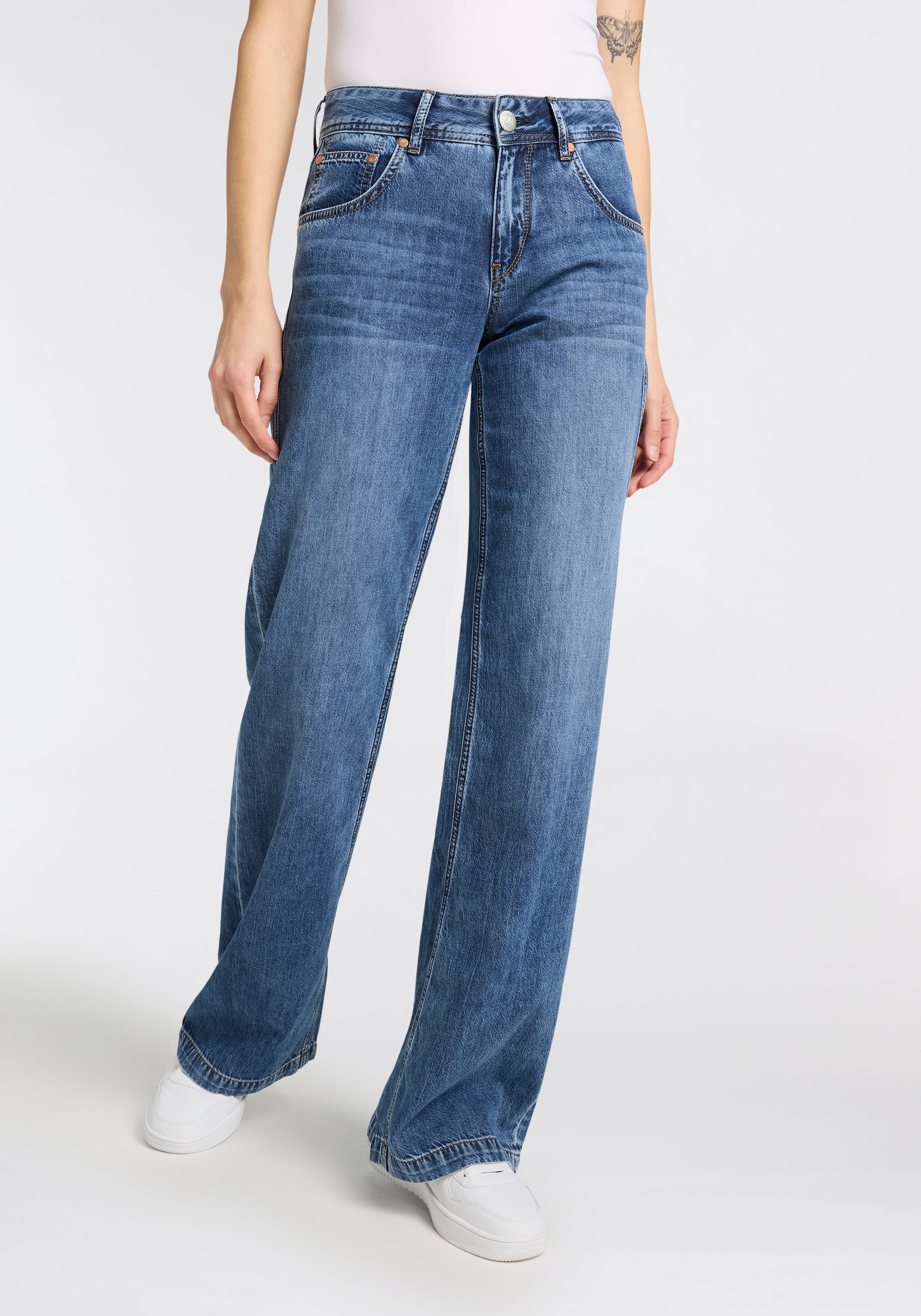 Herrlicher 5-Pocket-Jeans "Edna Denim Light", mit ausgestelltem Bein günstig online kaufen